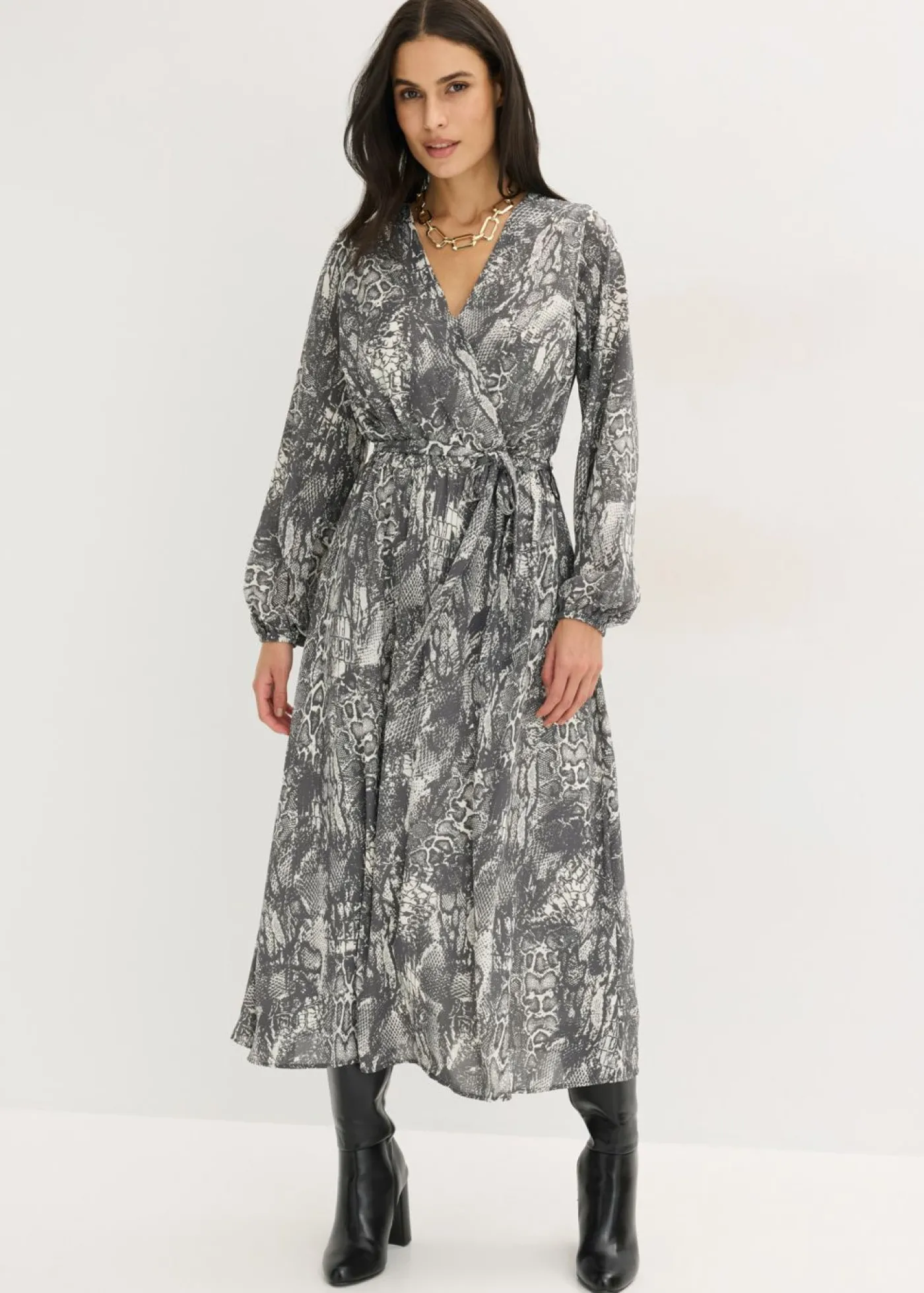 bonprix bonprix Vestido maxi Negro + blanco perla Sale