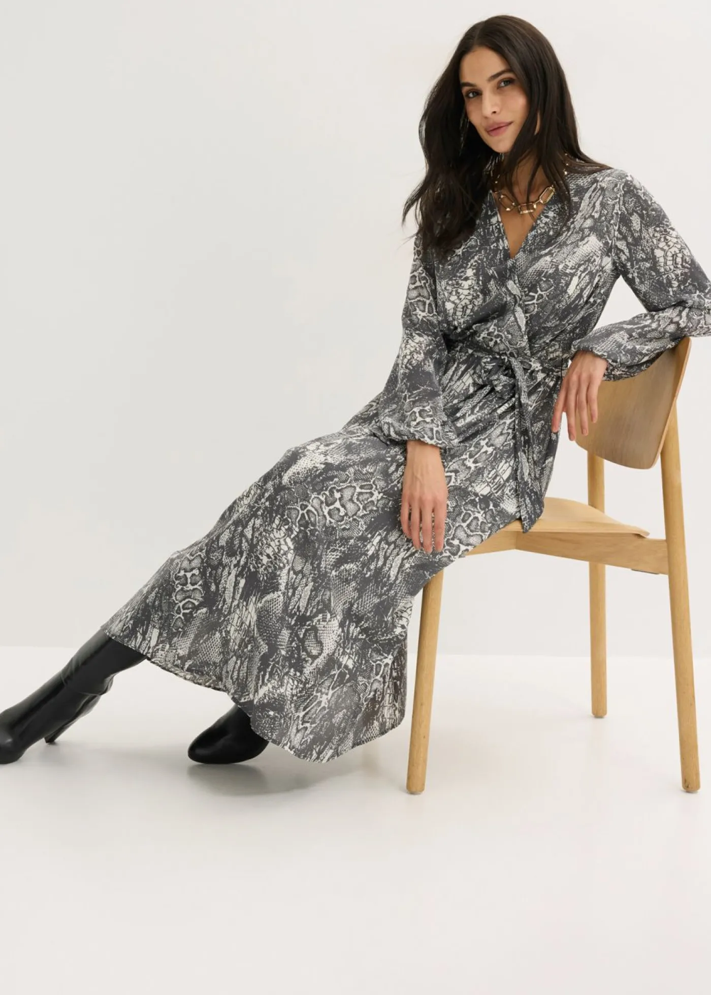 bonprix bonprix Vestido maxi Negro + blanco perla Sale