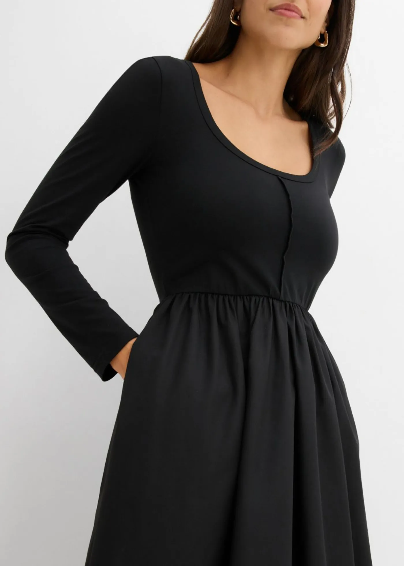 bonprix bonprix Vestido midi Negro Outlet