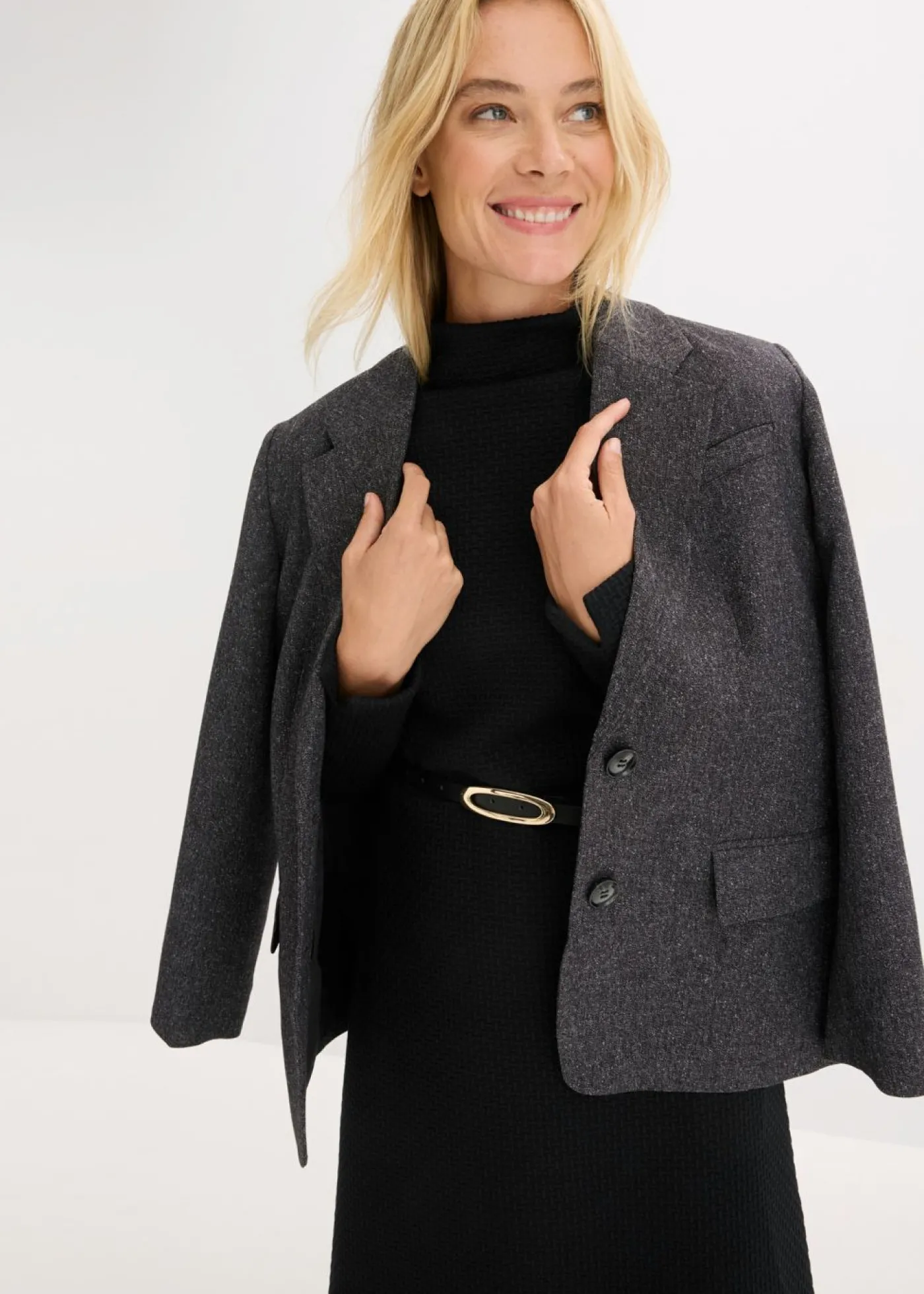 bonprix bonprix Vestido midi acampanado Negro Hot