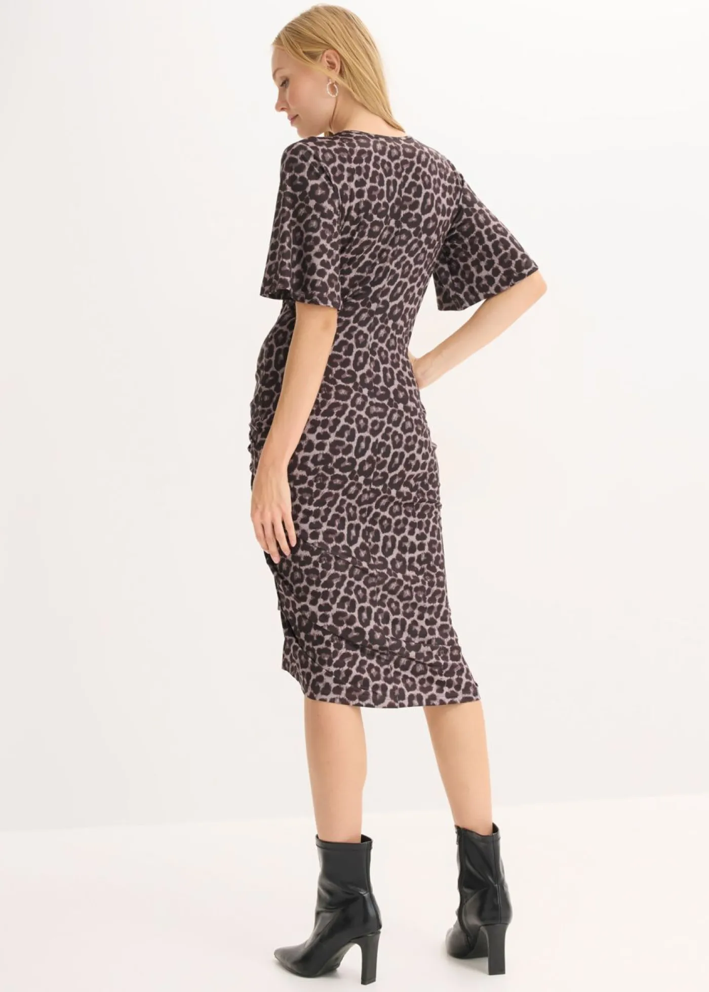 bonprix bonprix Vestido midi ajustado Marrón-negro con estampado de leopardo Best