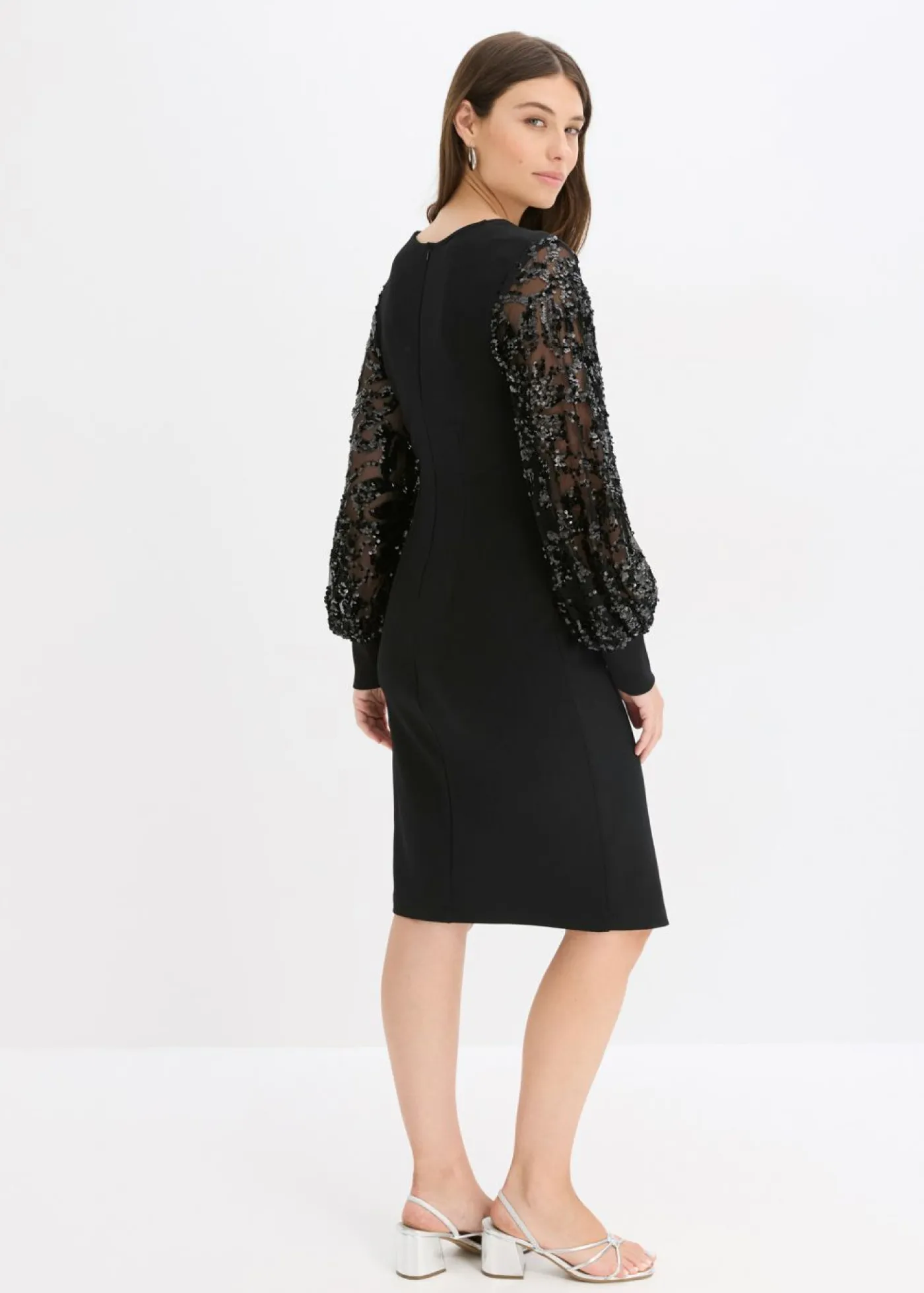 bonprix bonprix Vestido midi con bordado de lentejuelas en las mangas Negro Hot