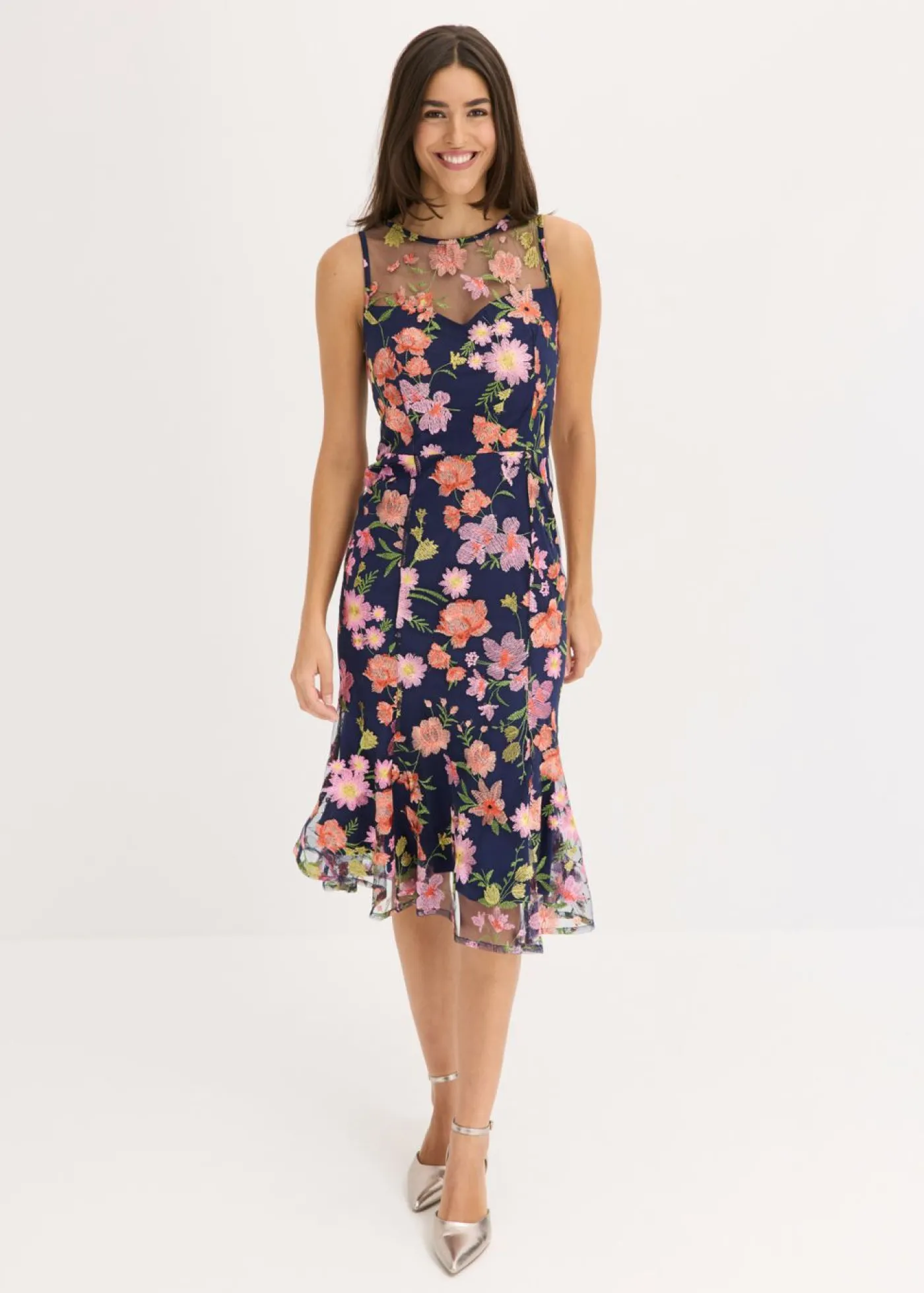 bonprix bonprix Vestido midi con bordado floral azul marino con flores Hot