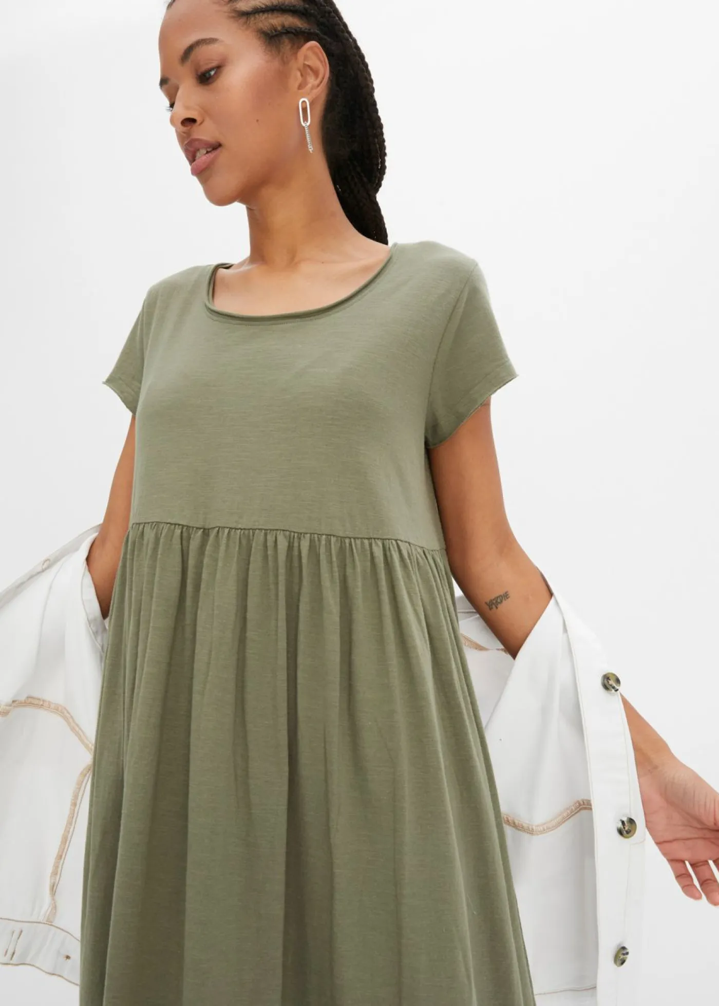 bonprix bonprix Vestido midi de algodón orgánico puro Verde oliva Outlet
