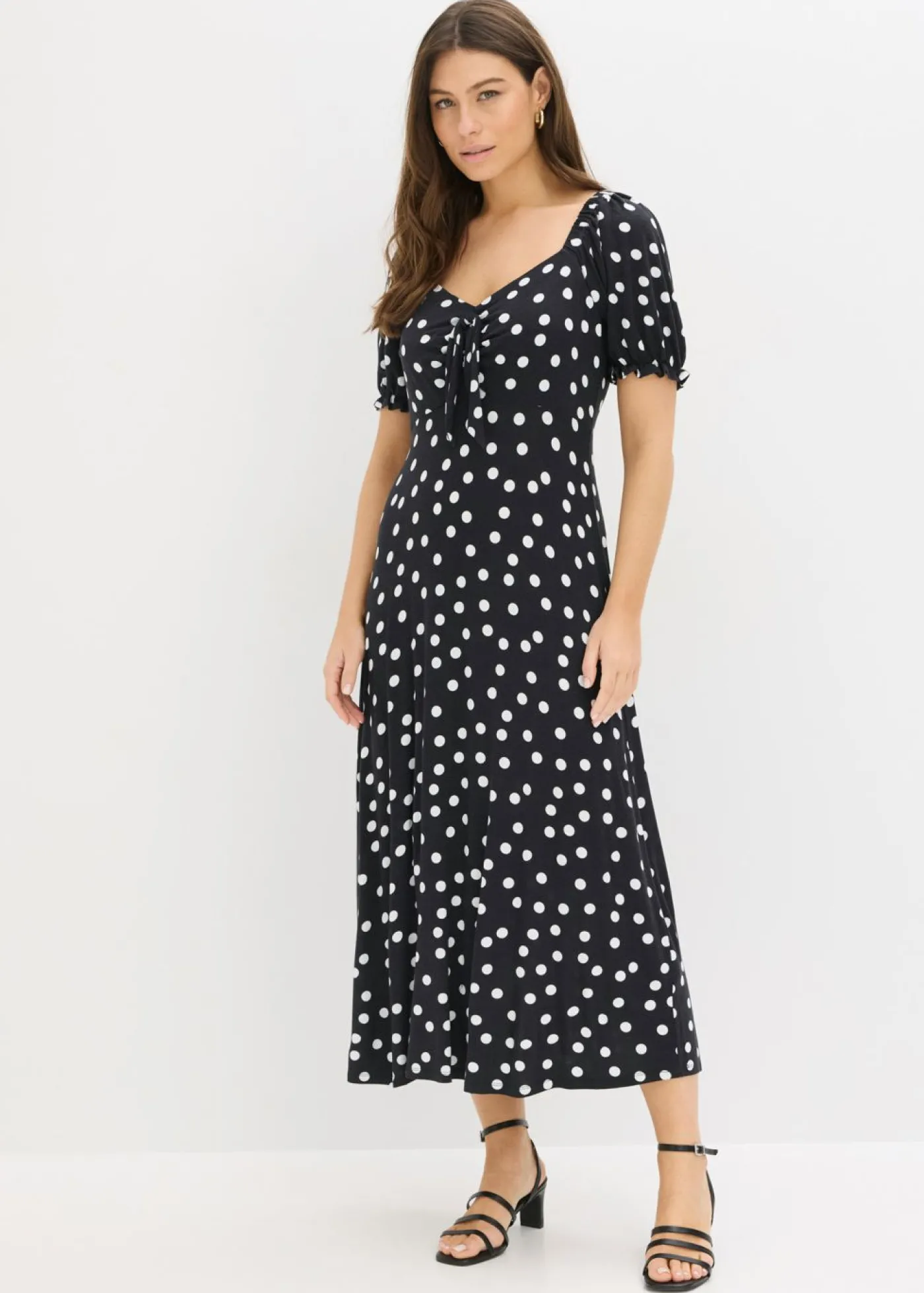 bonprix bonprix Vestido midi de mezcla de viscosa Negro-blanco de lunares Online