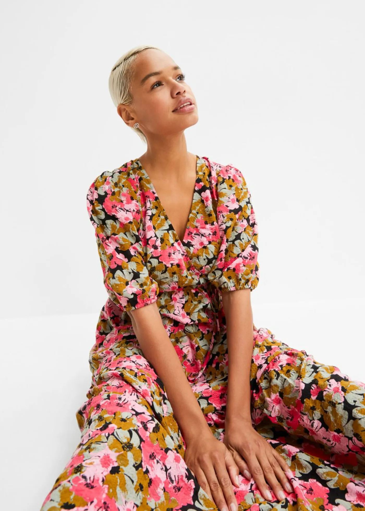 bonprix bonprix Vestido midi de mezcla de viscosa verde tierra/rosa hibisco con flores Outlet