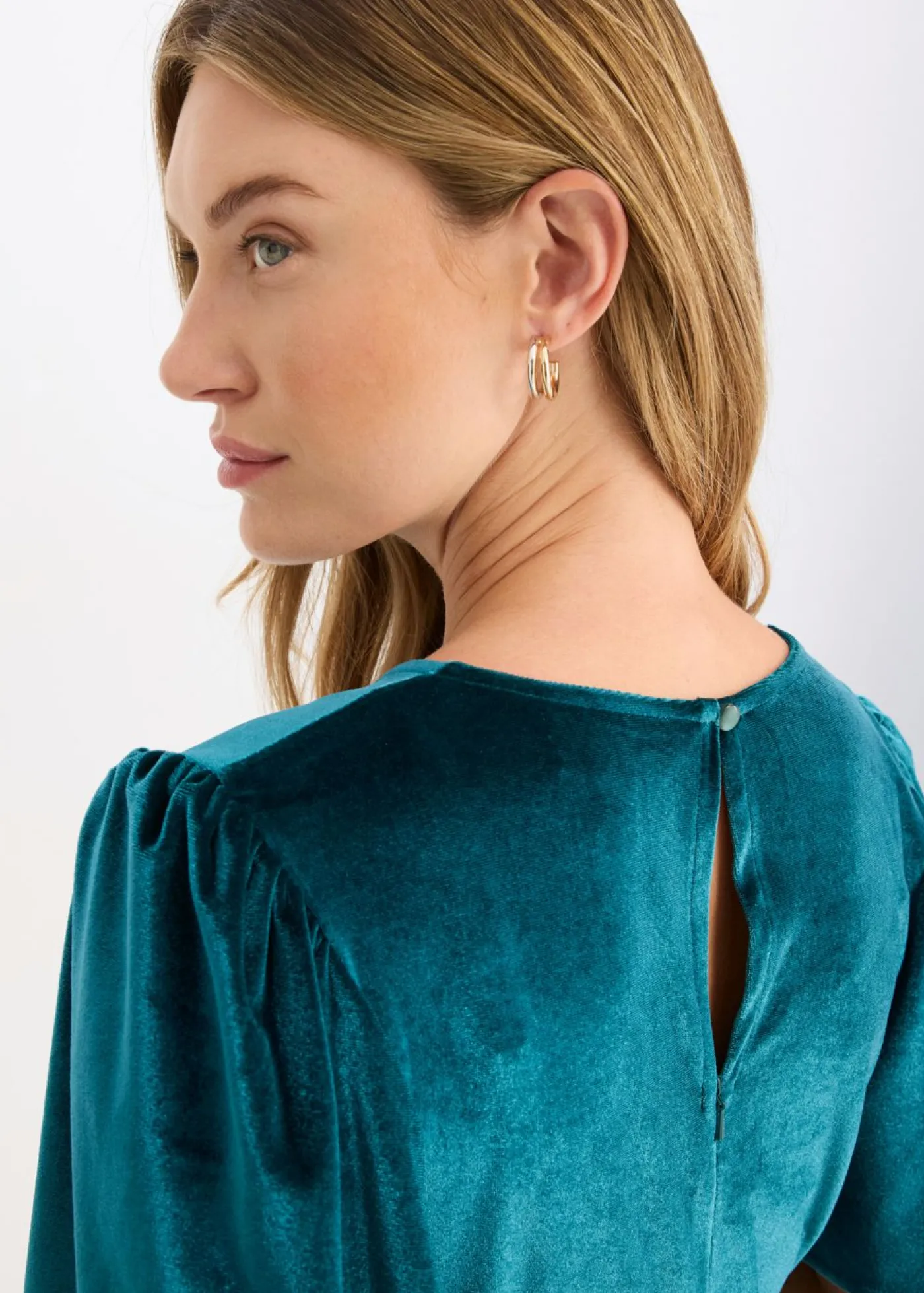 bonprix bonprix Vestido midi de terciopelo suave menta grisáceo Clearance