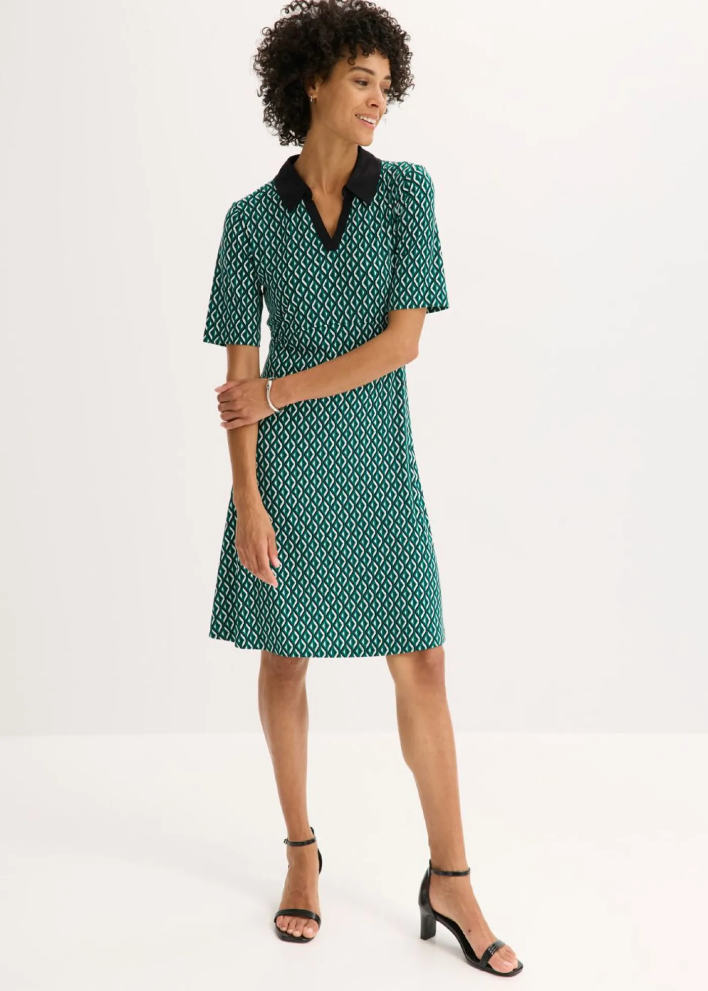 bonprix bonprix Vestido midi tipo polo verde bosque-negro New