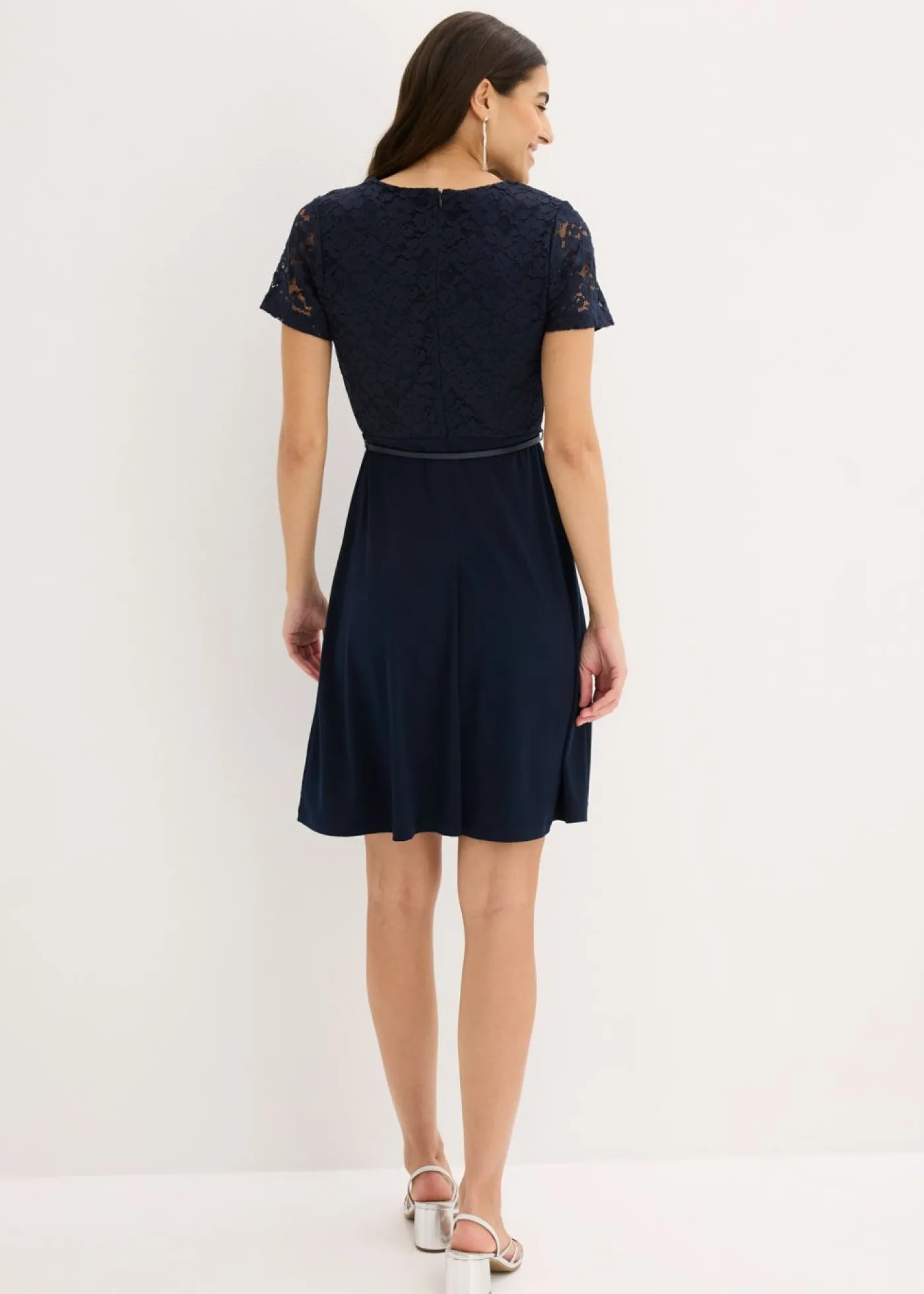 bonprix bonprix Vestido mini con encaje y cinturón Azul marino Sale