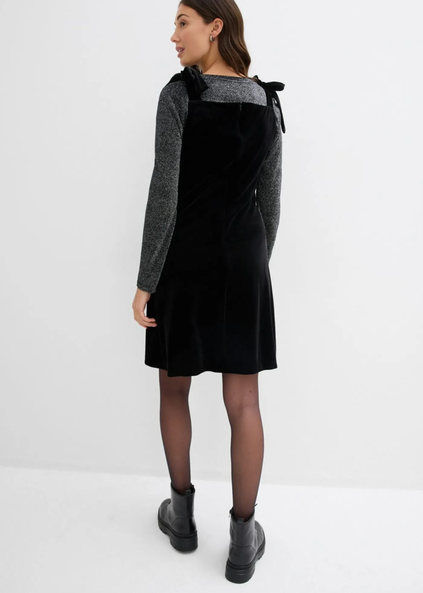 bonprix bonprix Vestido mini de terciopelo suave Negro New
