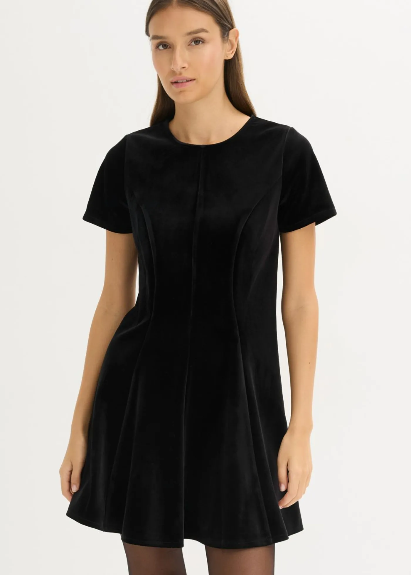 bonprix bonprix Vestido mini de terciopelo suave Negro Clearance