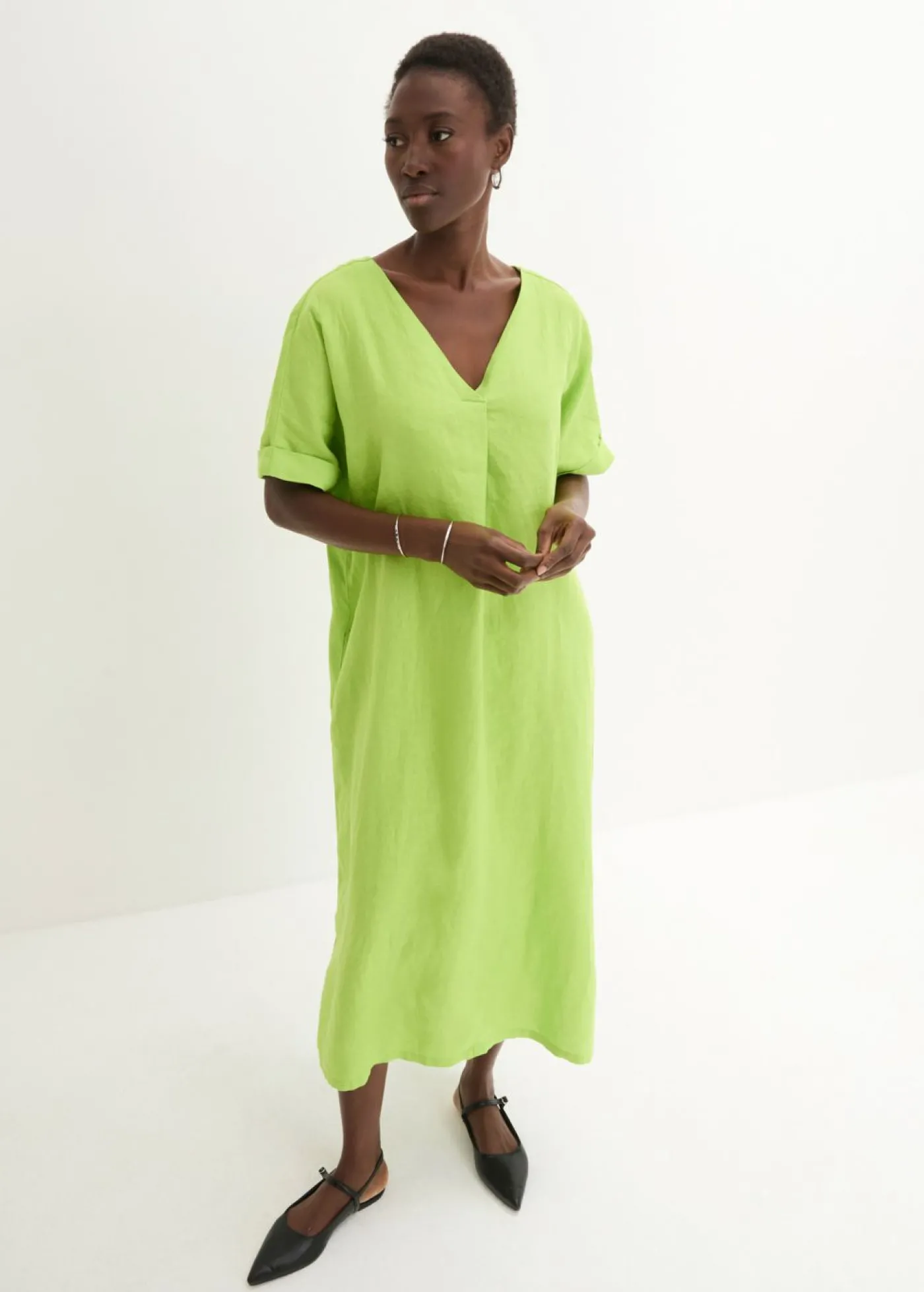 bonprix bonprix Vestido tipo caftán de lino puro Verde lima New