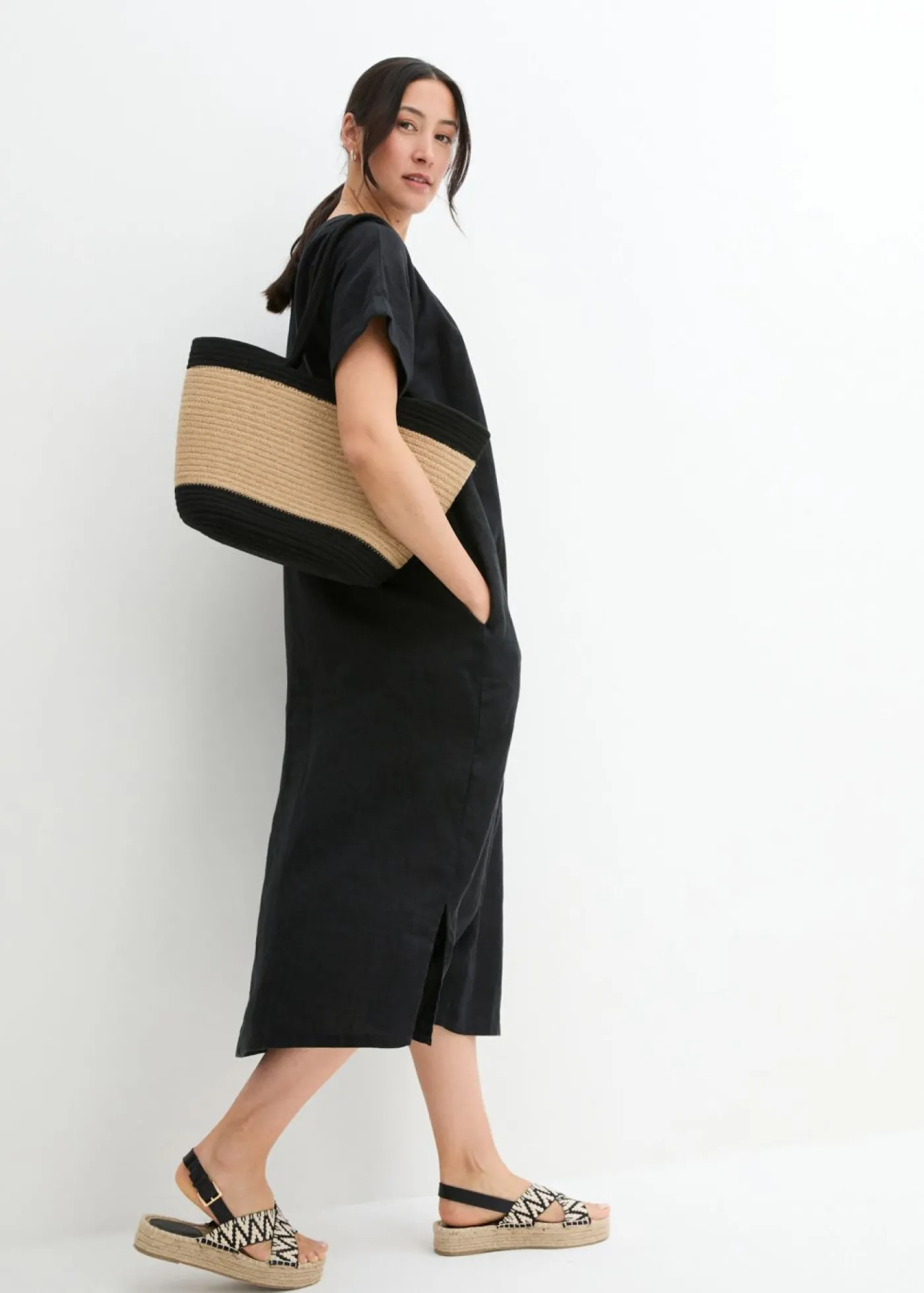 bonprix bonprix Vestido tipo caftán de lino puro Negro Sale
