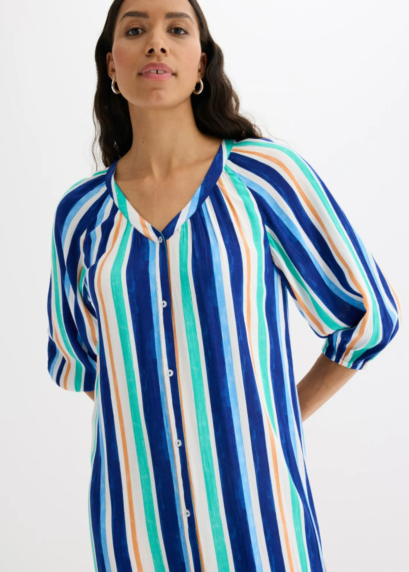 bonprix bonprix Vestido tipo caftán de viscosa estructurada de rayas azul ártico-azul claro-blanco con rayas