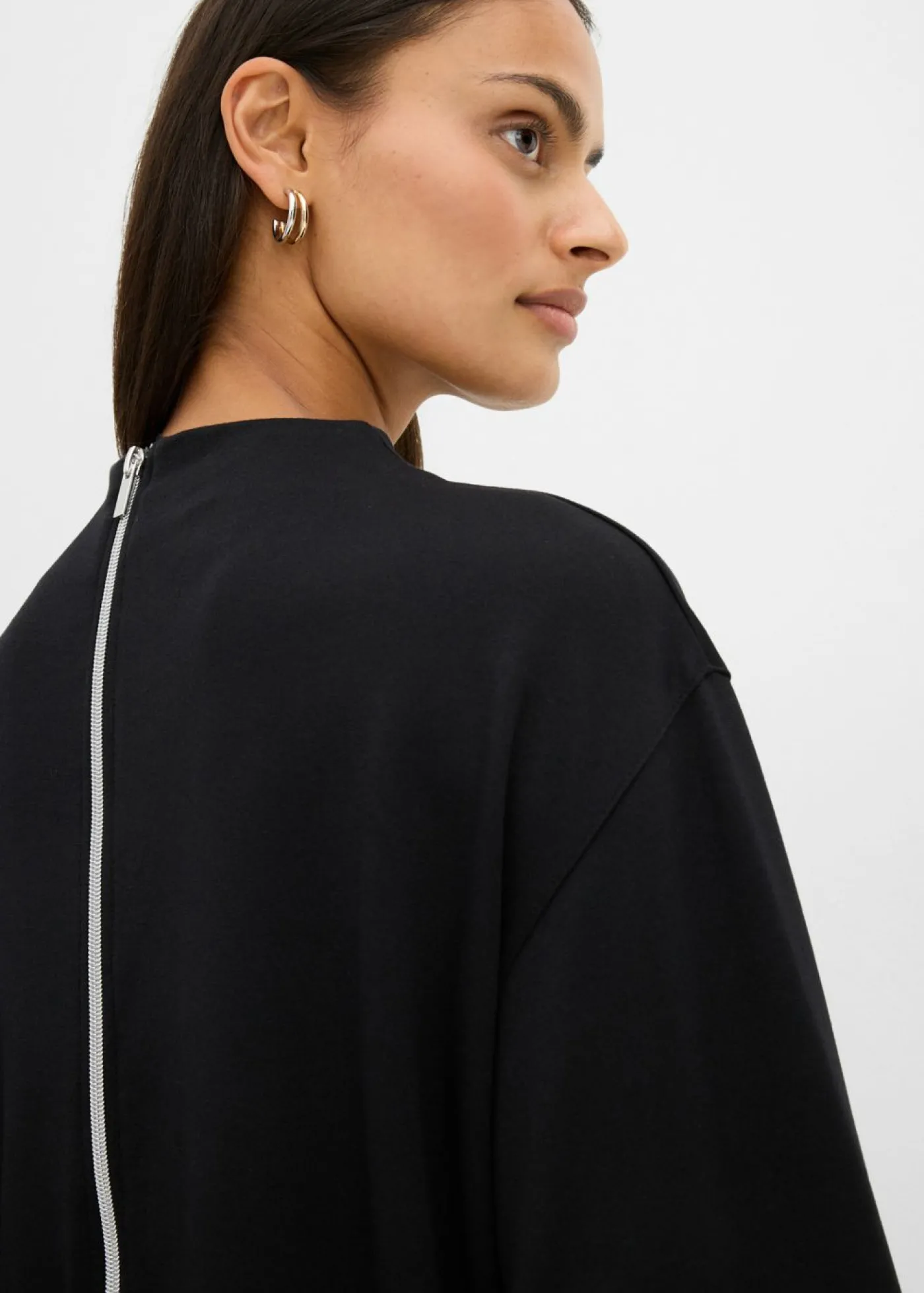 bonprix bonprix Vestido tipo chaqueta de tejido Punto di Roma Negro Hot