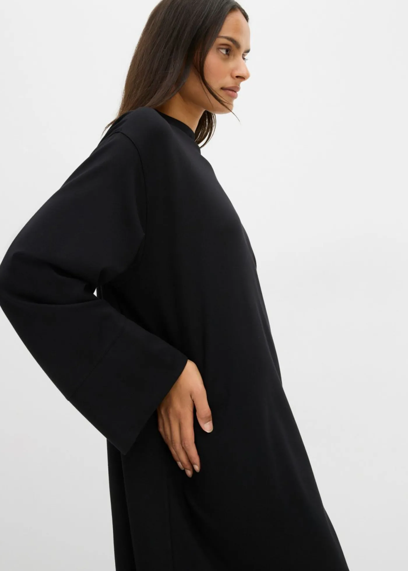bonprix bonprix Vestido tipo chaqueta de tejido Punto di Roma Negro Hot