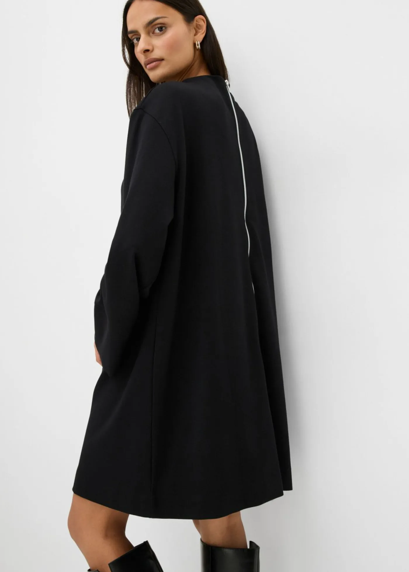 bonprix bonprix Vestido tipo chaqueta de tejido Punto di Roma Negro Hot