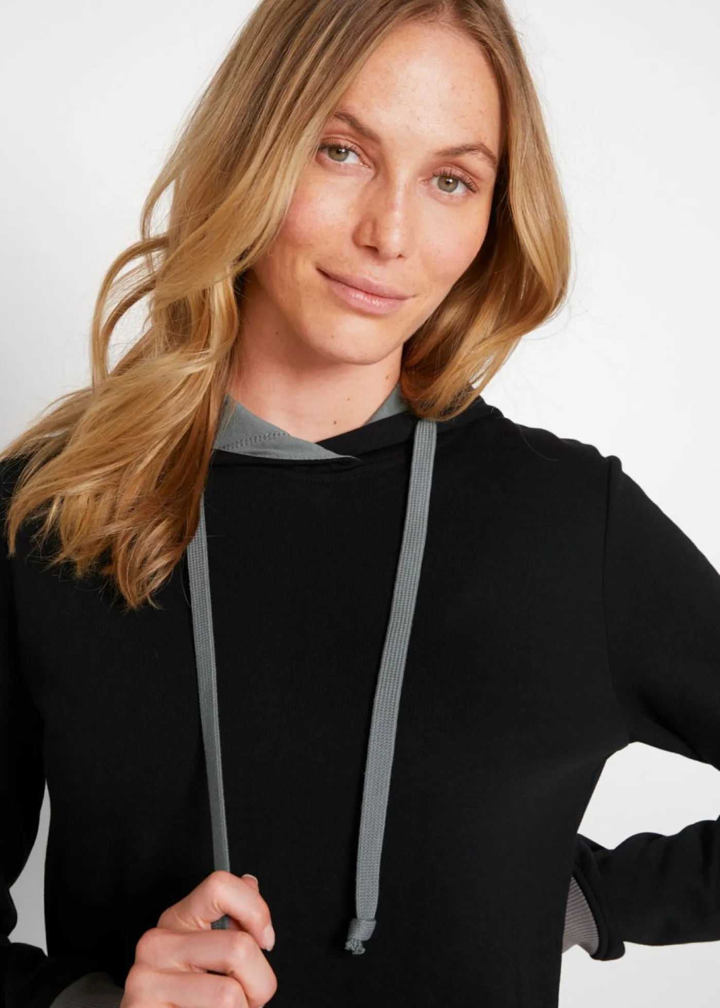 bonprix bonprix Vestido tipo sudadera Gris-negro