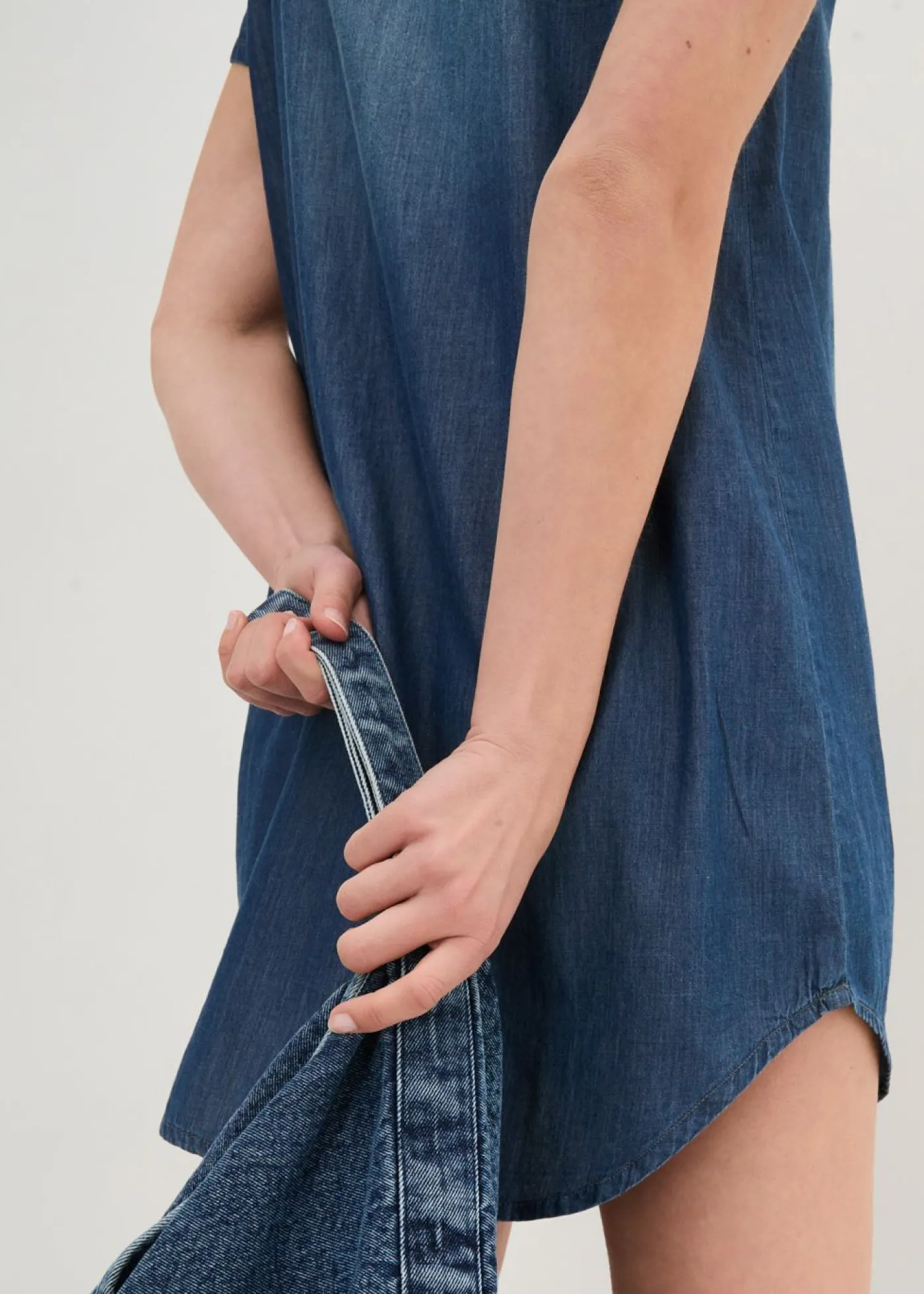 bonprix bonprix Vestido tipo túnica Denim usado Clearance