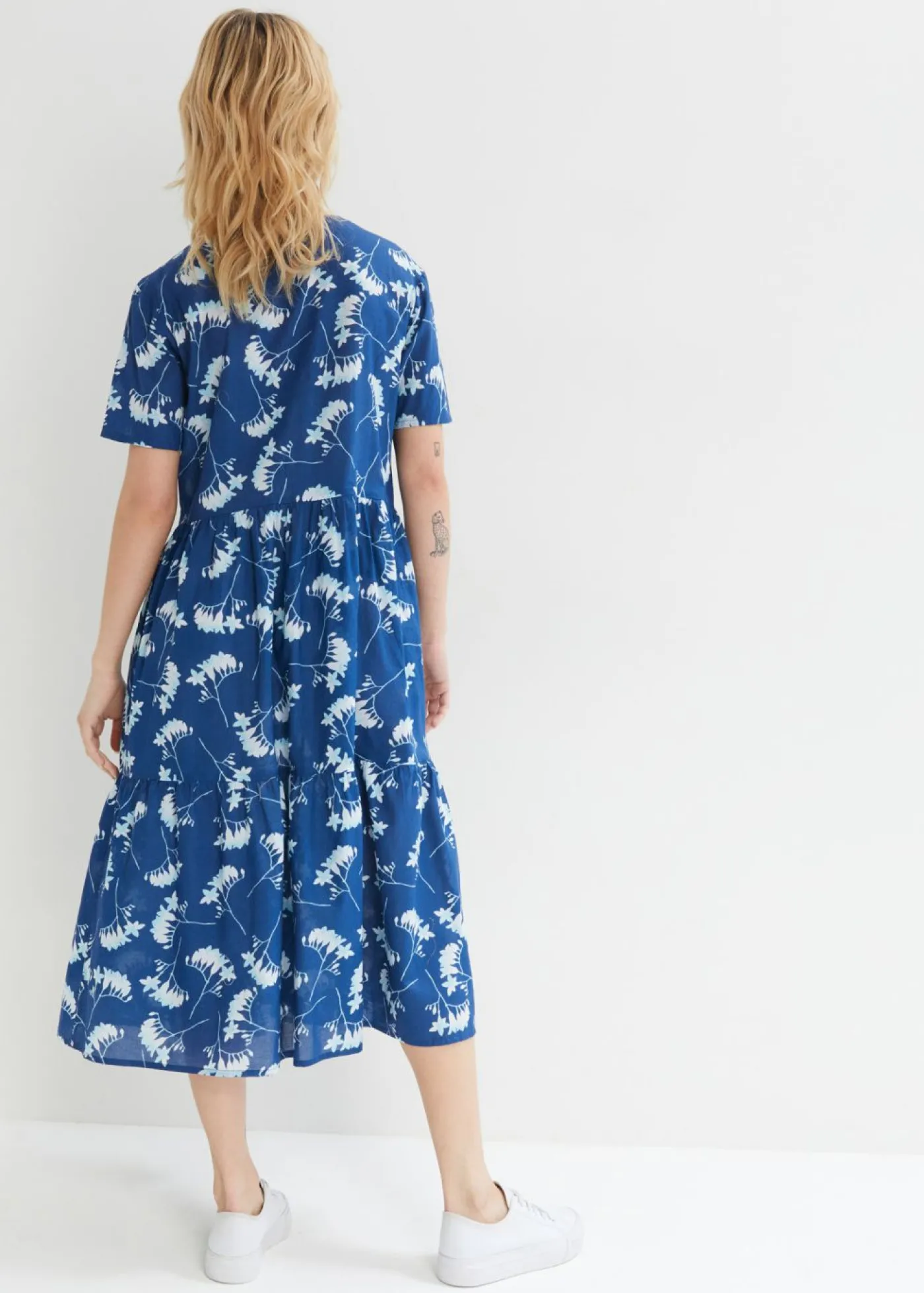 bonprix bonprix Vestido tipo túnica de largo midi azul genciana Clearance