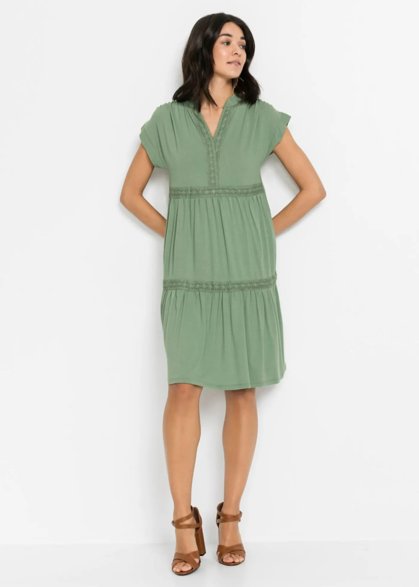 bonprix bonprix Vestido tipo túnica de mezcla de viscosa suave Verde pino Outlet