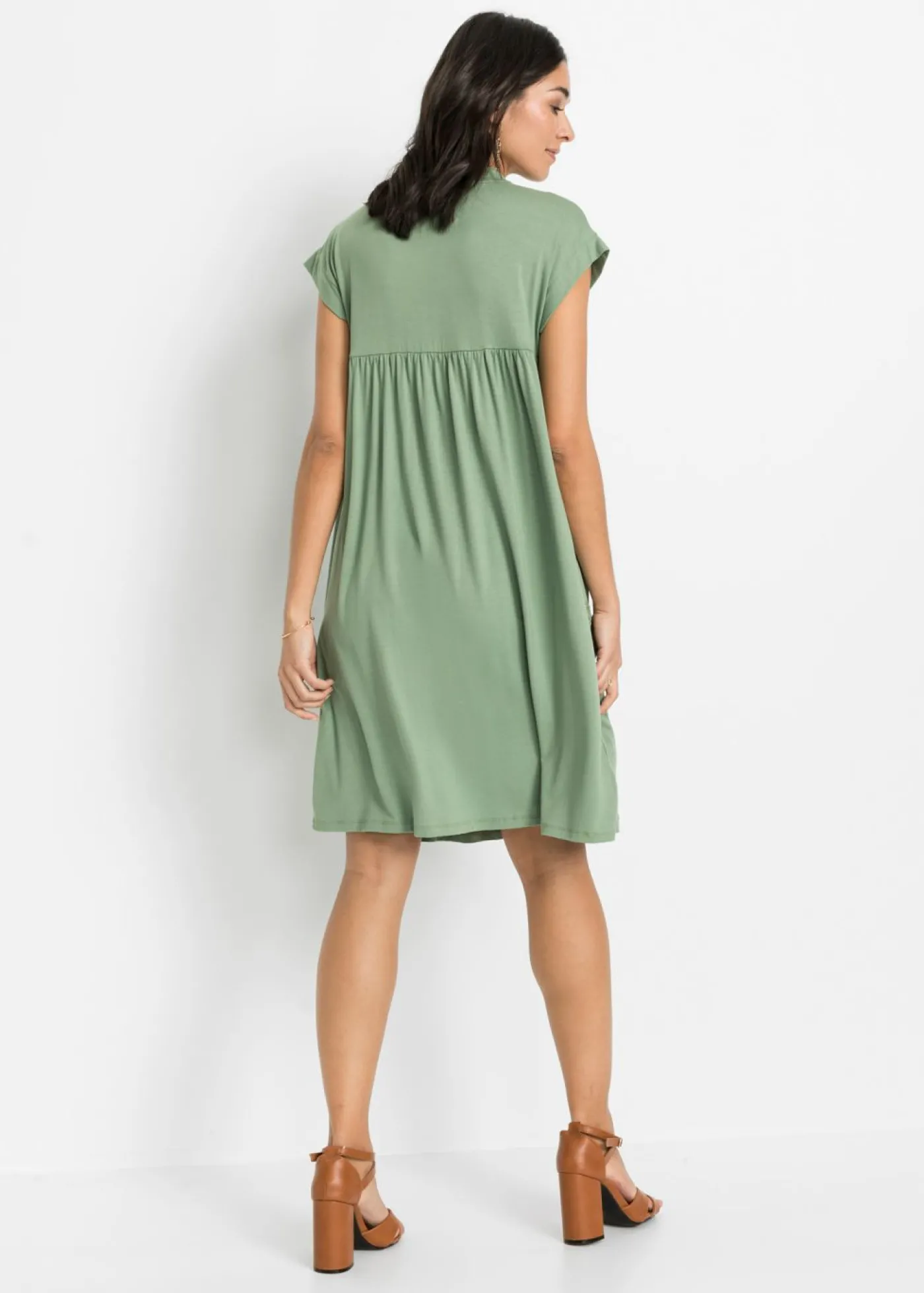 bonprix bonprix Vestido tipo túnica de mezcla de viscosa suave Verde pino Outlet