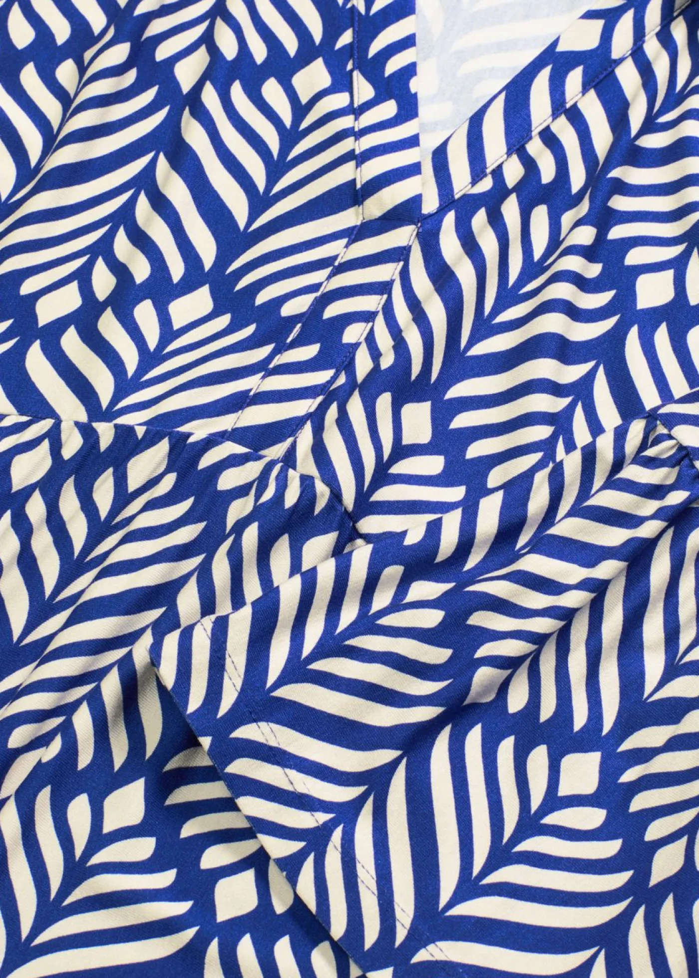 bonprix bonprix Vestido tipo túnica de punto de mezcla de viscosa suave Azul-blanco Discount