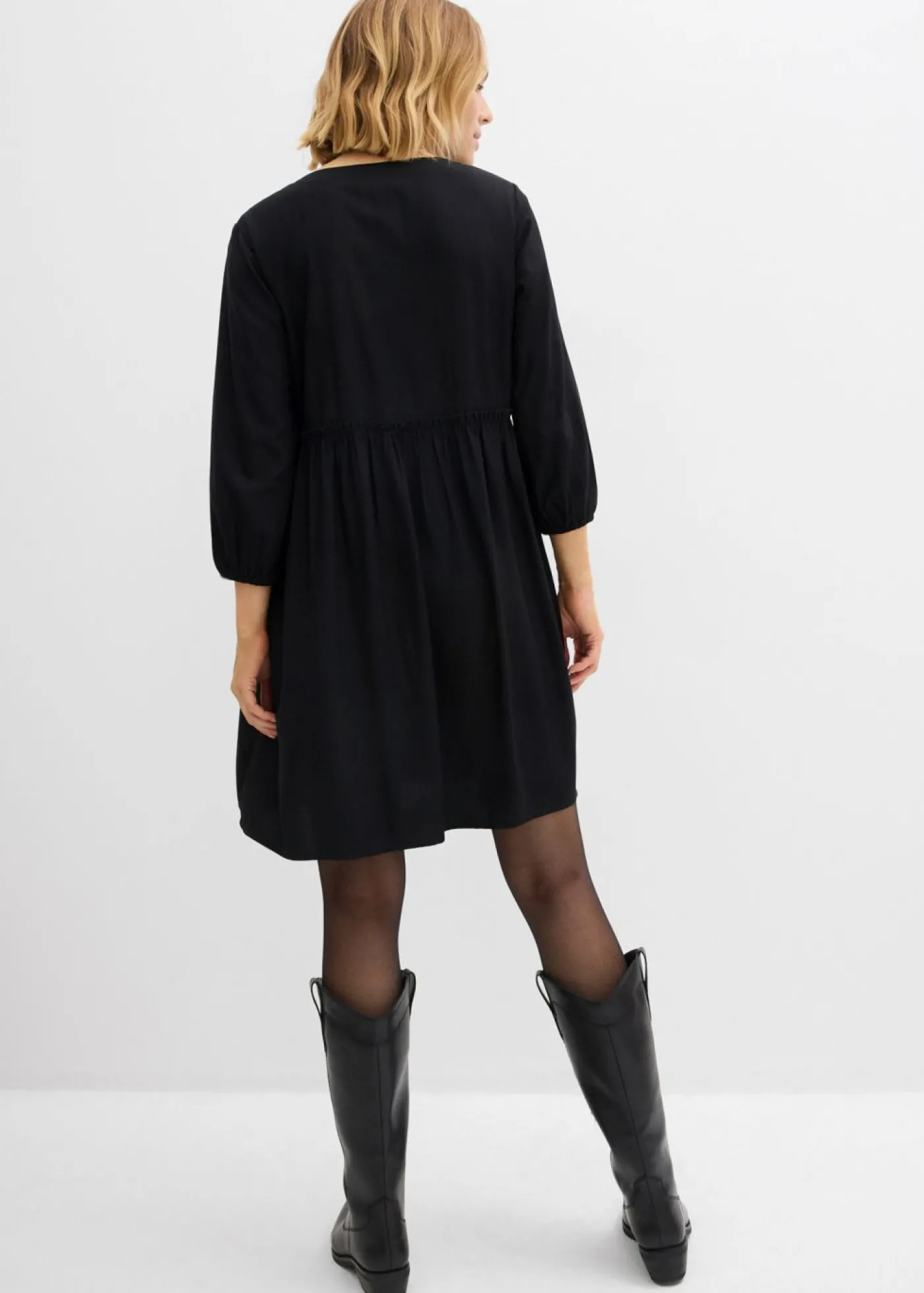 bonprix bonprix Vestido tipo túnica de viscosa fluida Negro Clearance