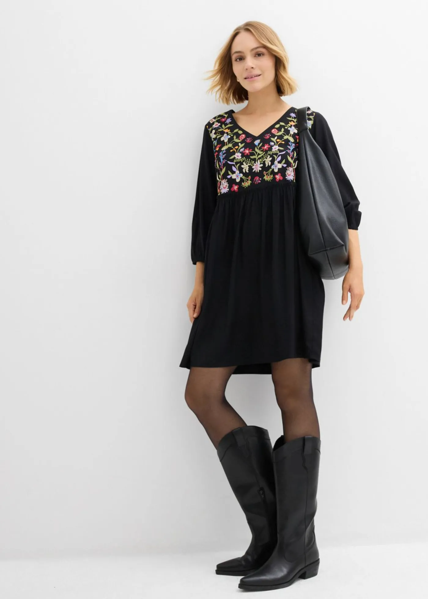 bonprix bonprix Vestido tipo túnica de viscosa fluida Negro Clearance