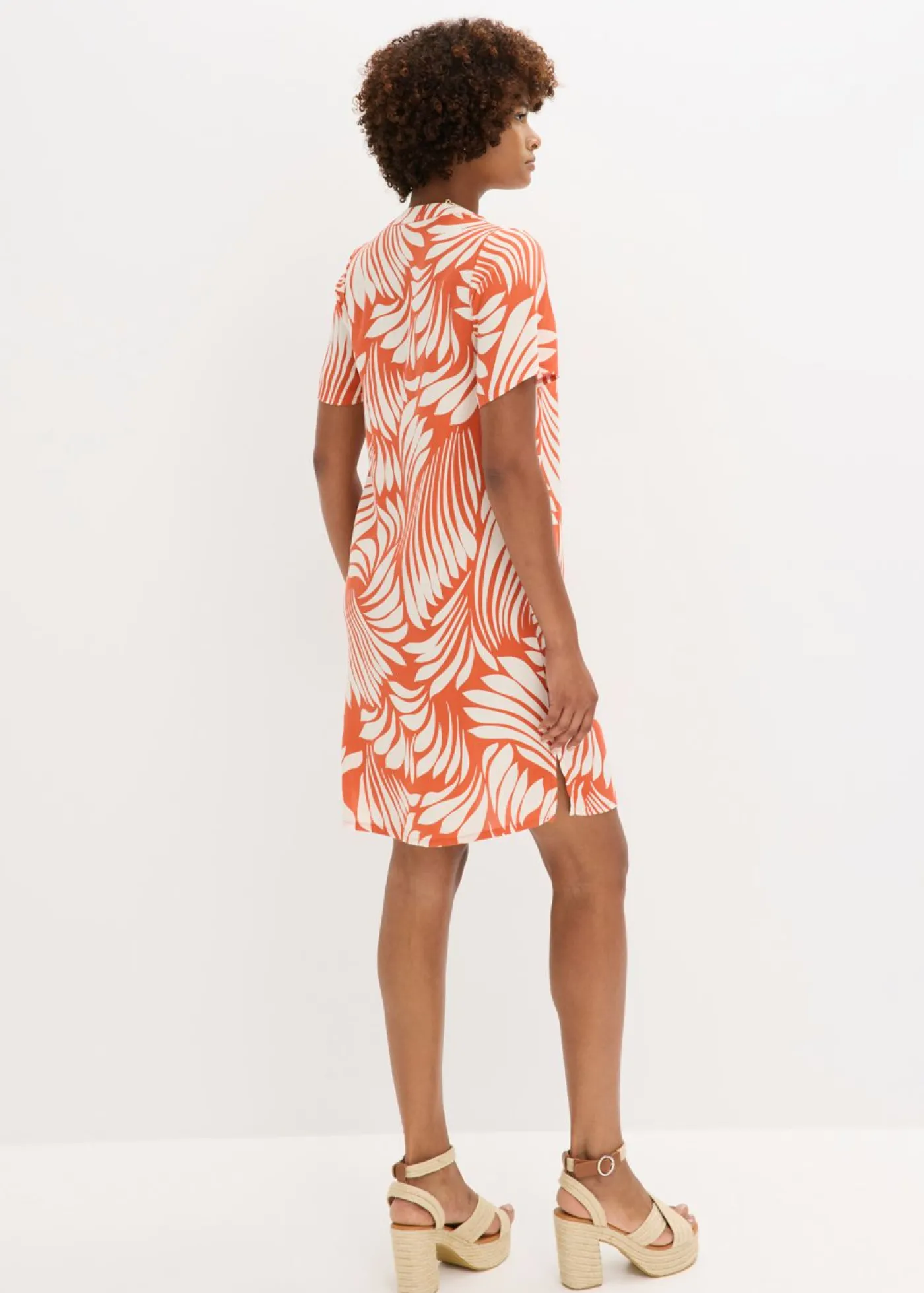 bonprix bonprix Vestido tipo túnica de viscosa fluida terracota-blanco lana New