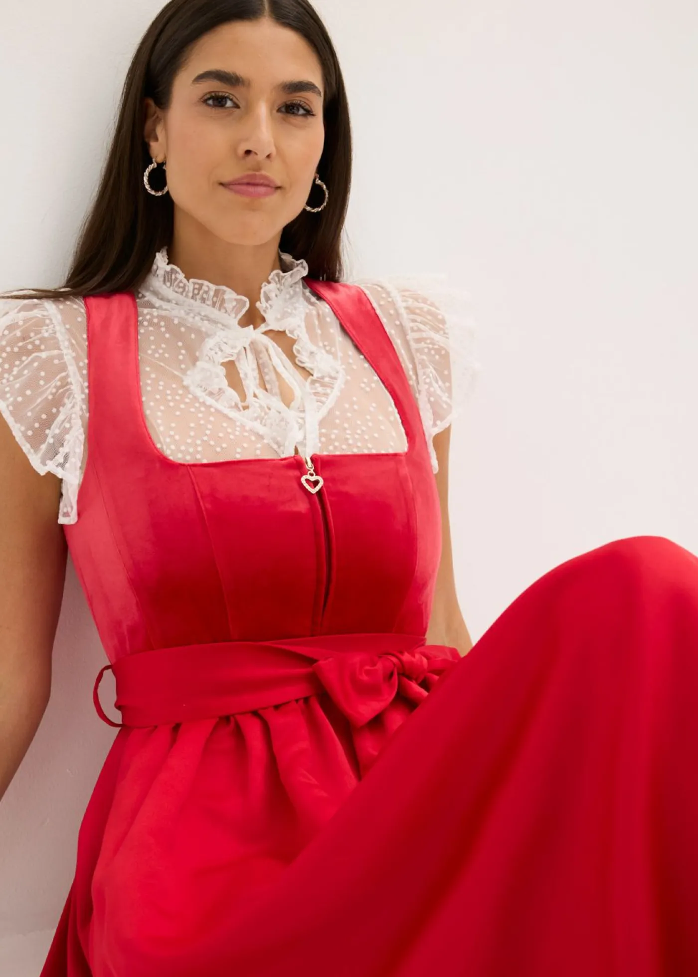 bonprix bonprix Vestido tirolés con terciopelo y largo midi (2 piezas) Rojo Discount
