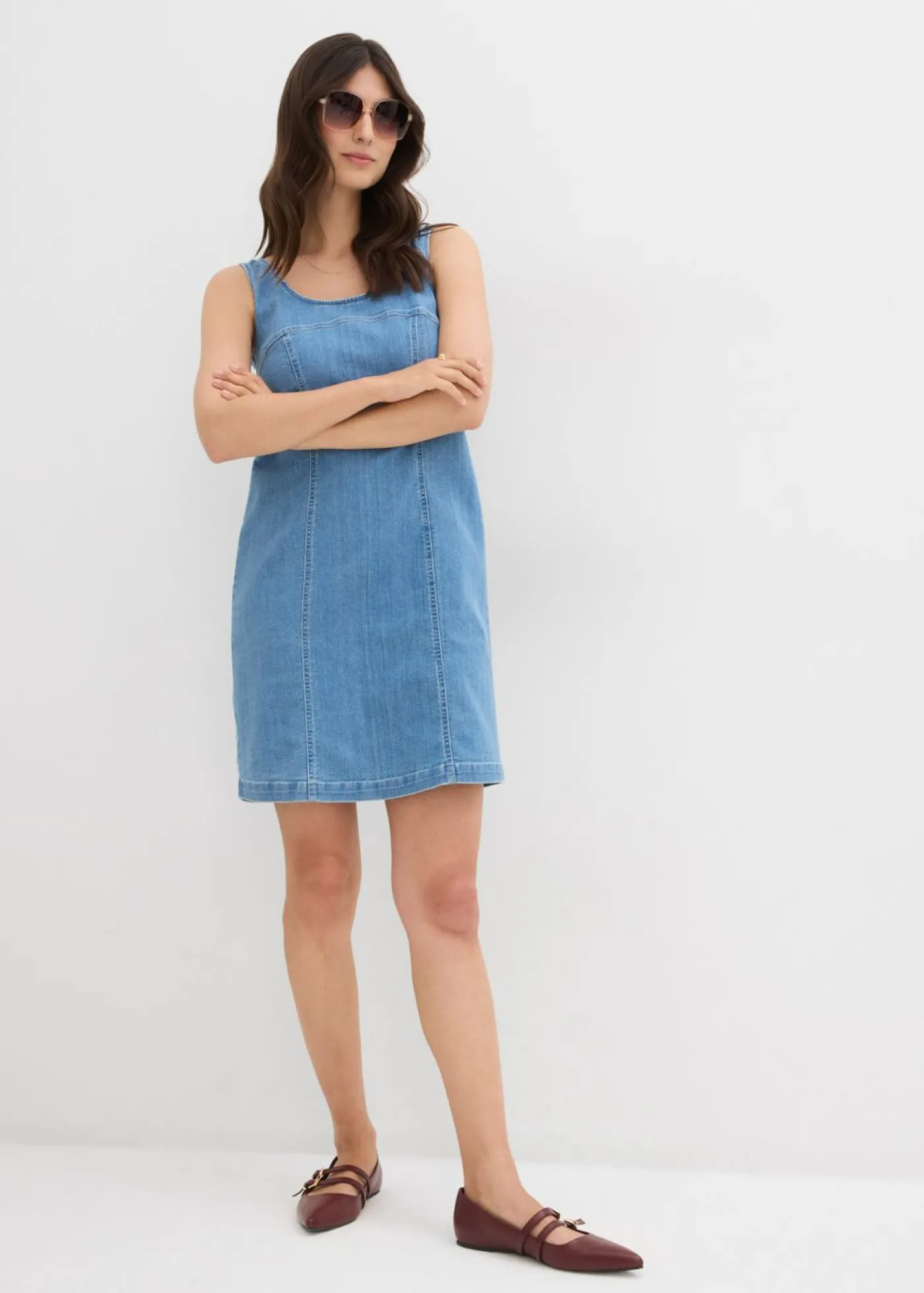 bonprix bonprix Vestido vaquero de algodón orgánico con elástico Denim hielo Clearance
