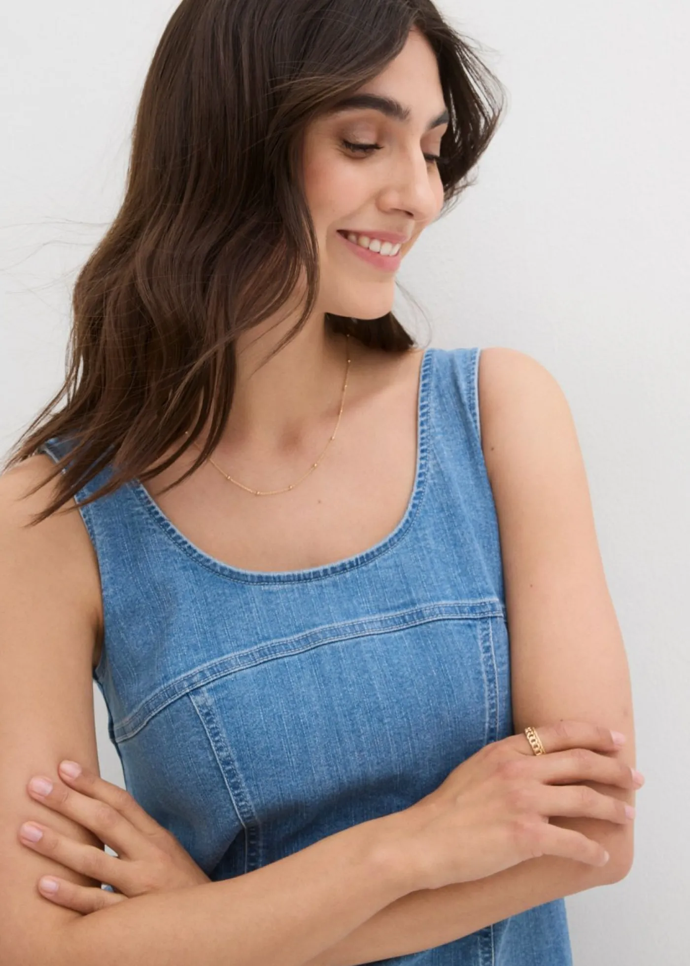 bonprix bonprix Vestido vaquero de algodón orgánico con elástico Denim hielo Clearance