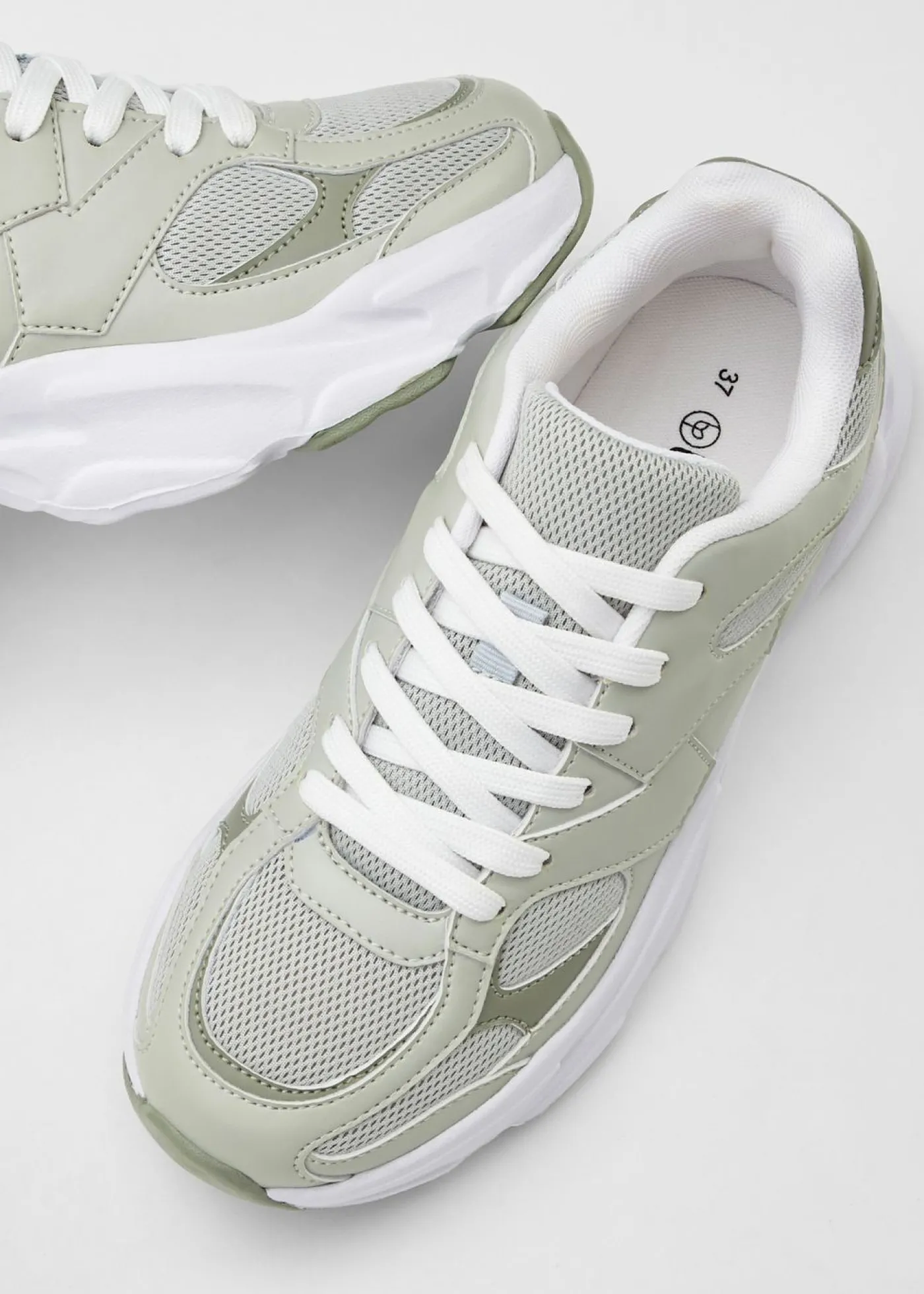 bonprix bonprix Zapatillas Chunky Verde pastel Outlet