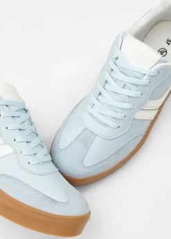 bonprix bonprix Zapatillas con plataforma de estilo retro Azul pálido/blanco Outlet