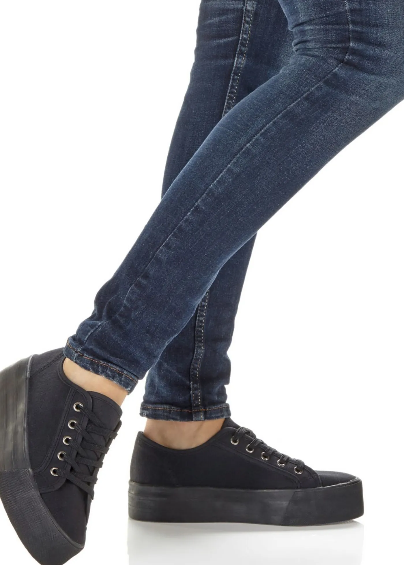 bonprix bonprix Zapatillas con plataforma de lona de algodón Negro