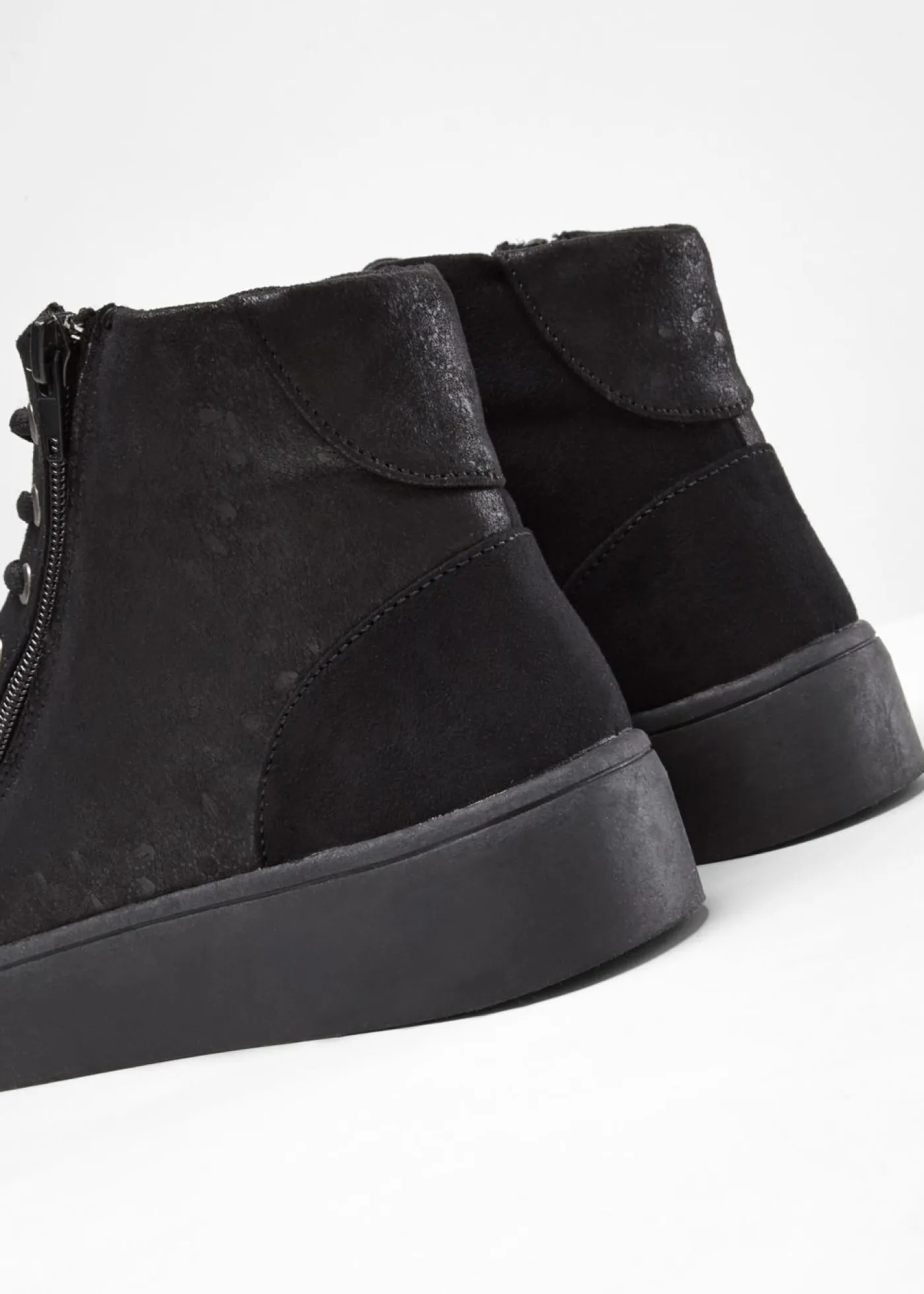 bonprix bonprix Zapatillas de caña alta con patrón floral Negro Best