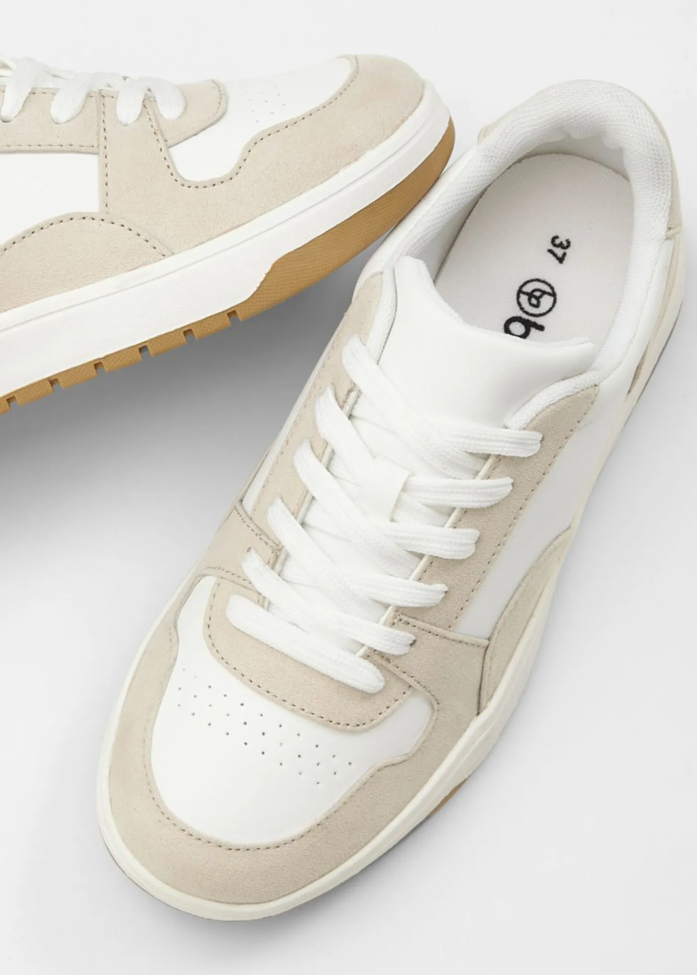 bonprix bonprix Zapatillas deportivas Arena claro/blanco Online