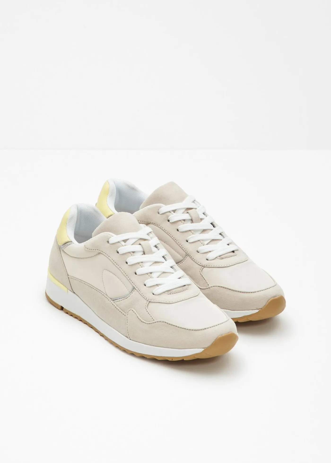 bonprix bonprix Zapatillas deportivas de estilo retro crudo-amarillo claro Best