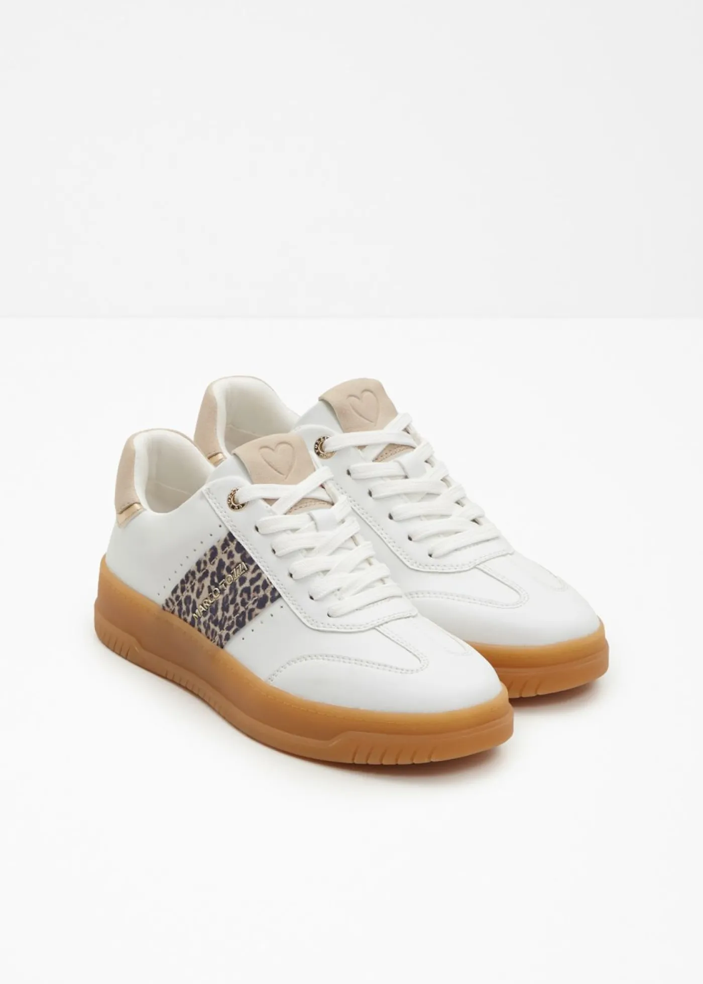 bonprix Marco Tozzi Zapatillas deportivas de Marco Tozzi con plataforma y look retro Blanco