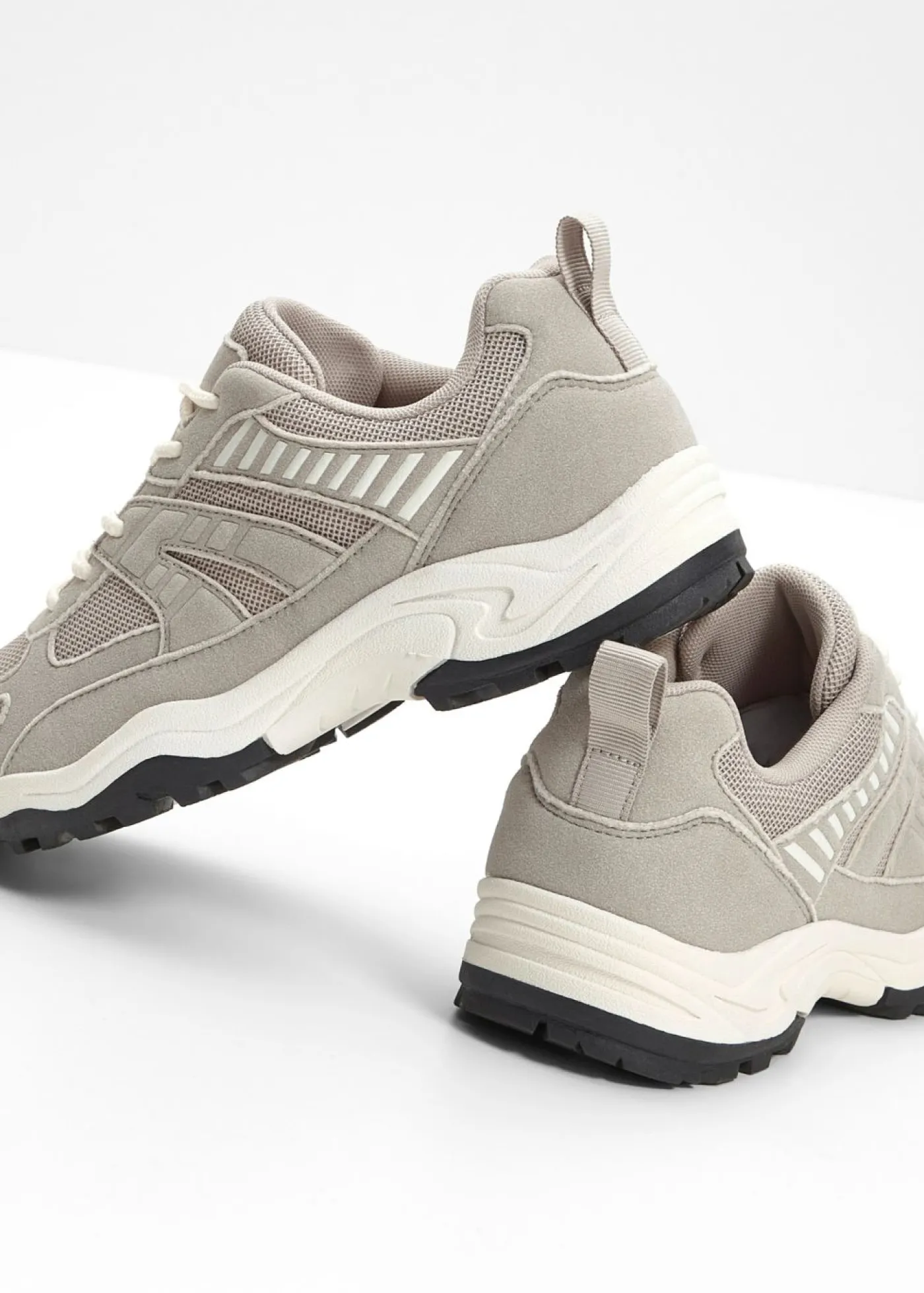 bonprix bonprix Zapatillas deportivas tipo chunky con inserto de malla Gris Best