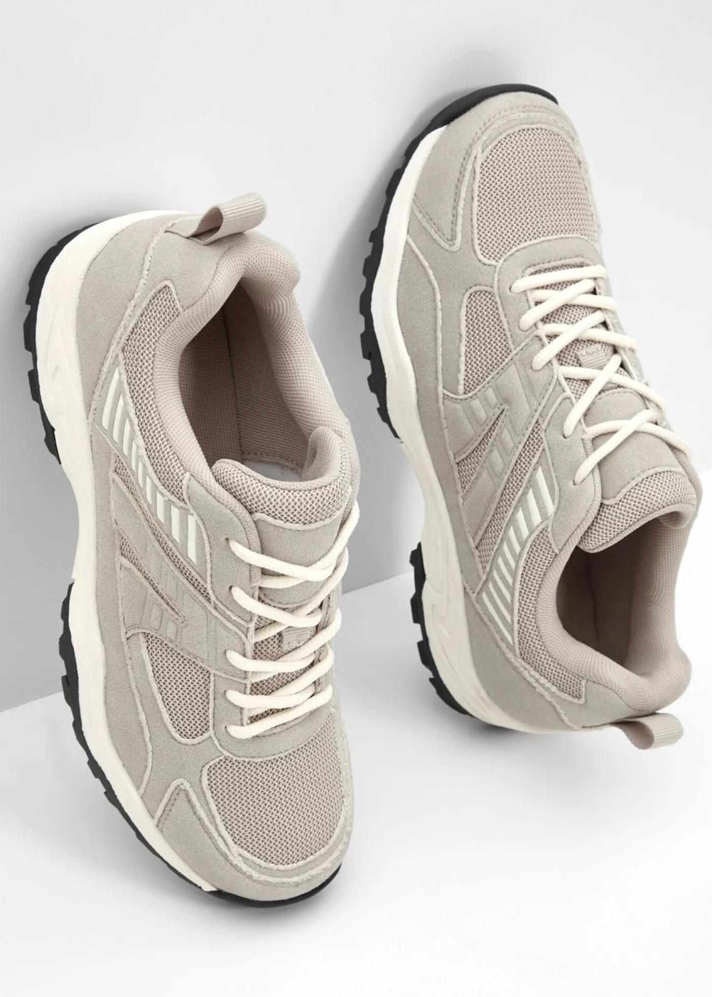 bonprix bonprix Zapatillas deportivas tipo chunky con inserto de malla Gris Best