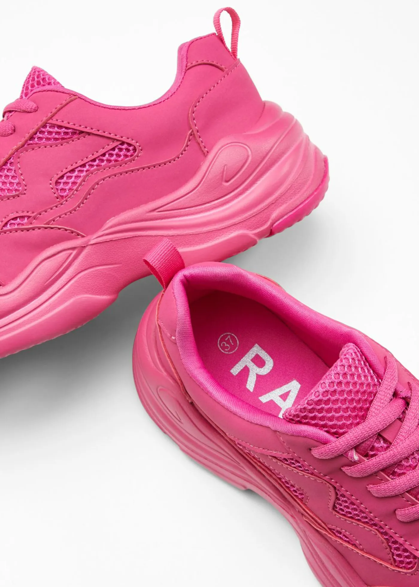 bonprix bonprix Zapatillas deportivas tipo chunky con inserto de malla rosa caliente Online
