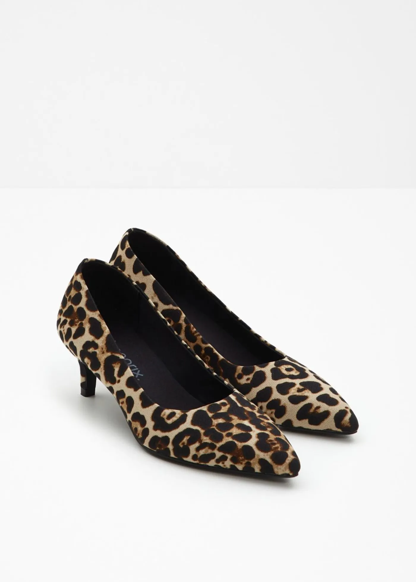 bonprix bonprix Zapatos de salón con aspecto animal estampado leo beige Clearance