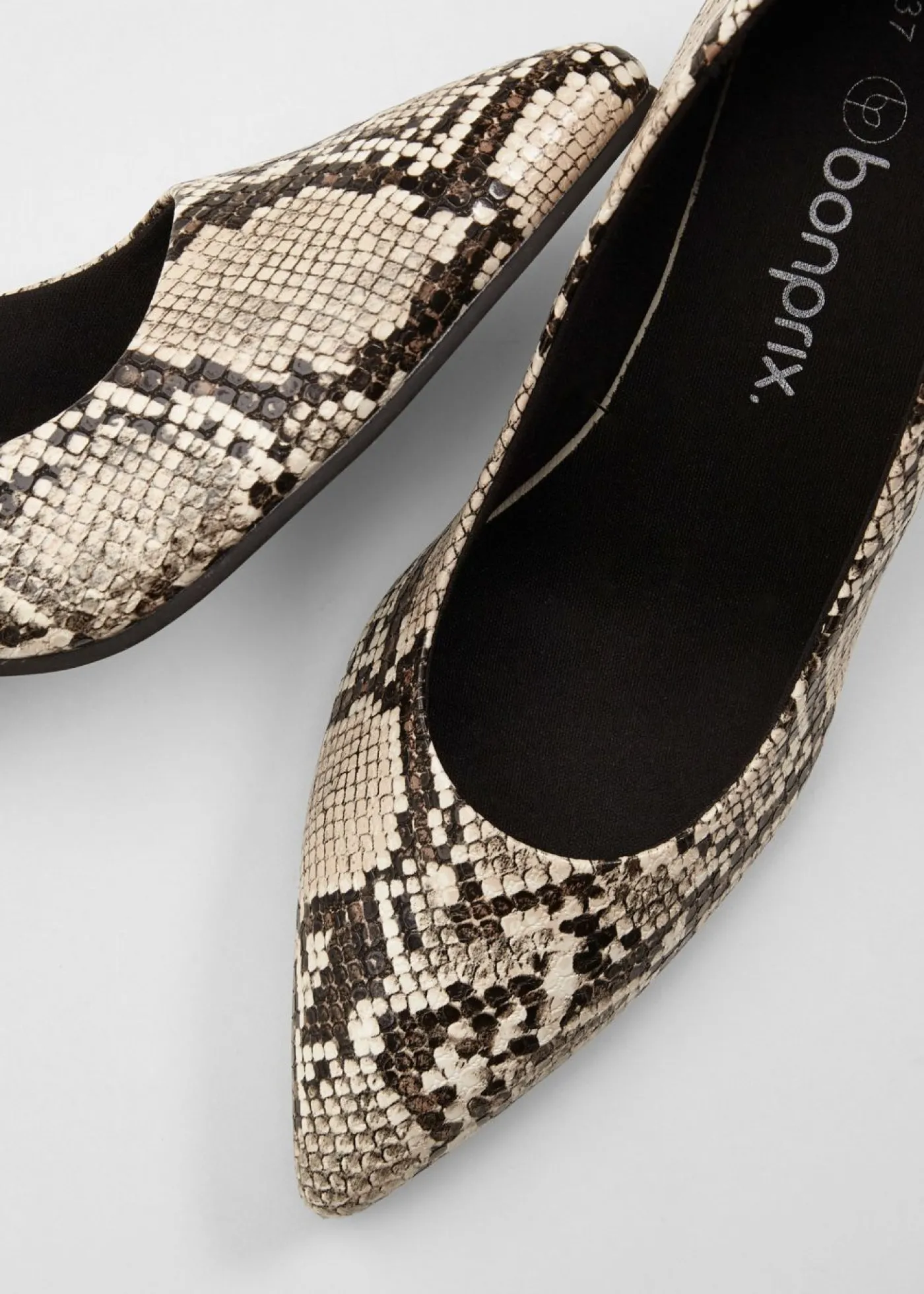 bonprix bonprix Zapatos de salón con aspecto animal Marrón con estampado de serpiente Sale