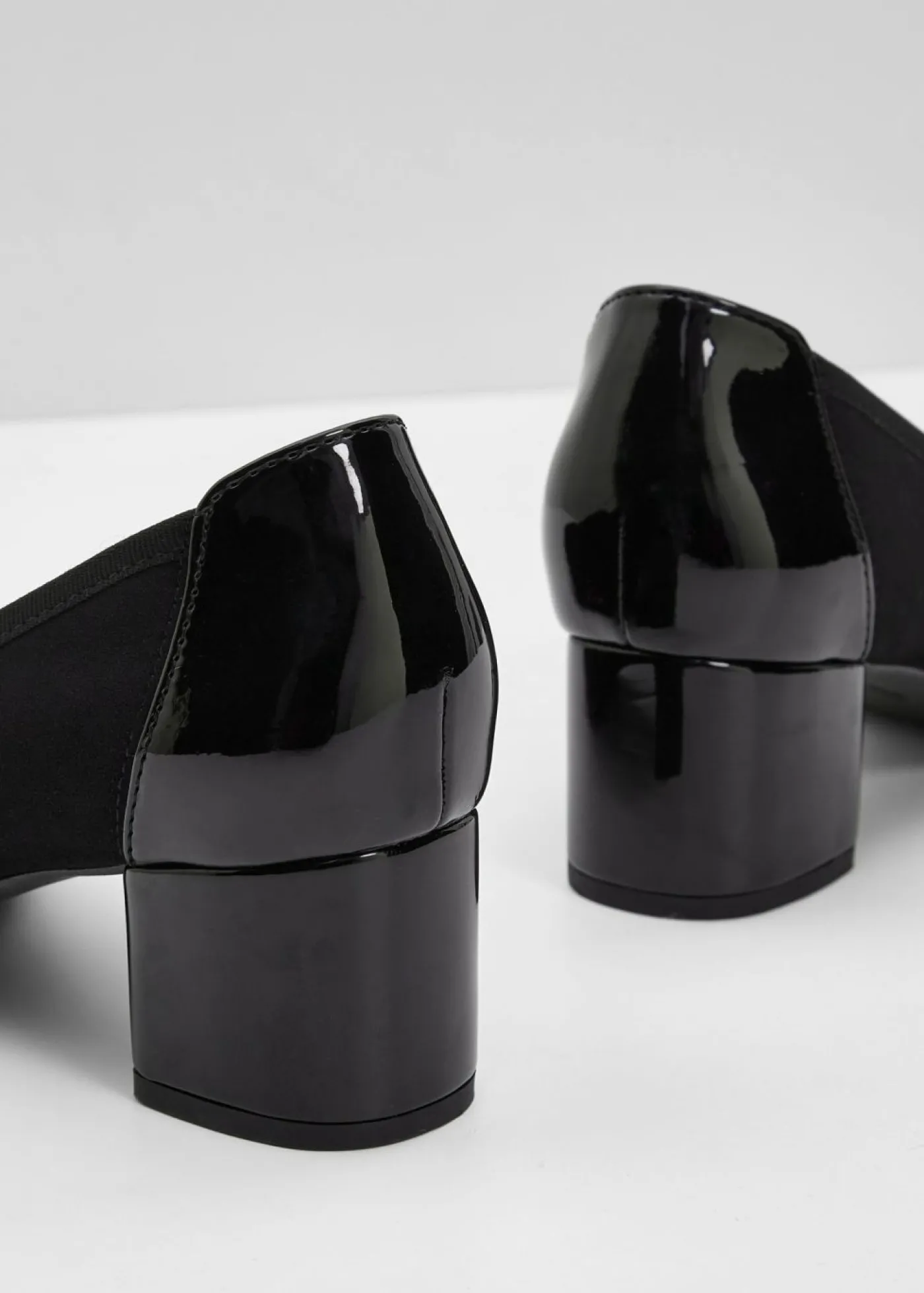 bonprix bonprix Zapatos de tacón con tacón ancho Negro Online